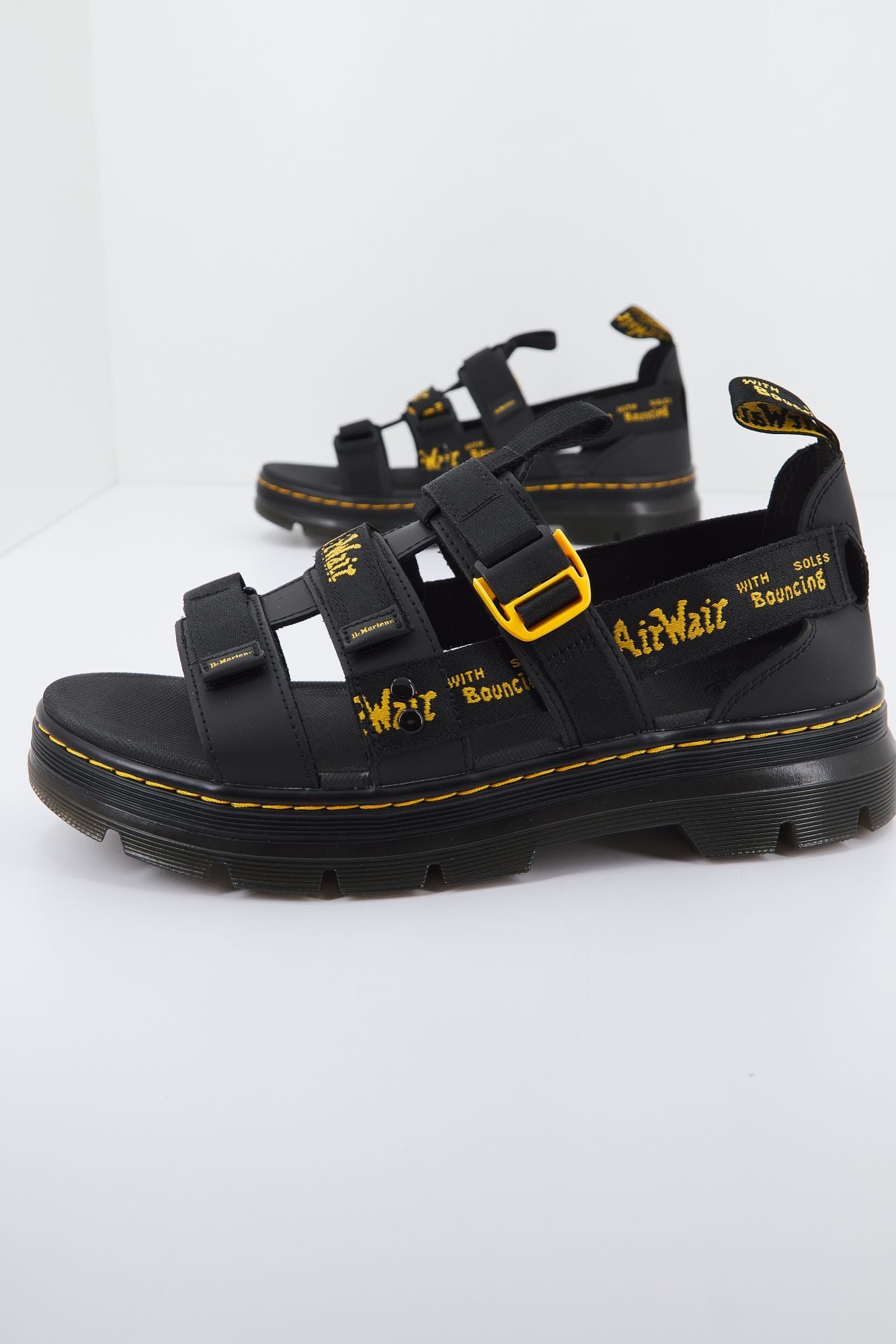 DR. MARTENS PEARSON II en color NEGRO (2)