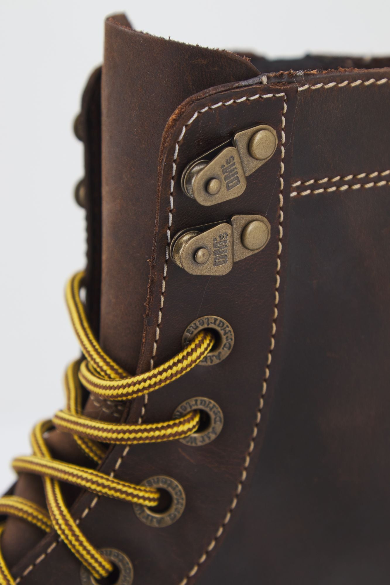 DR. MARTENS JADON ARC en color MARRON (4)