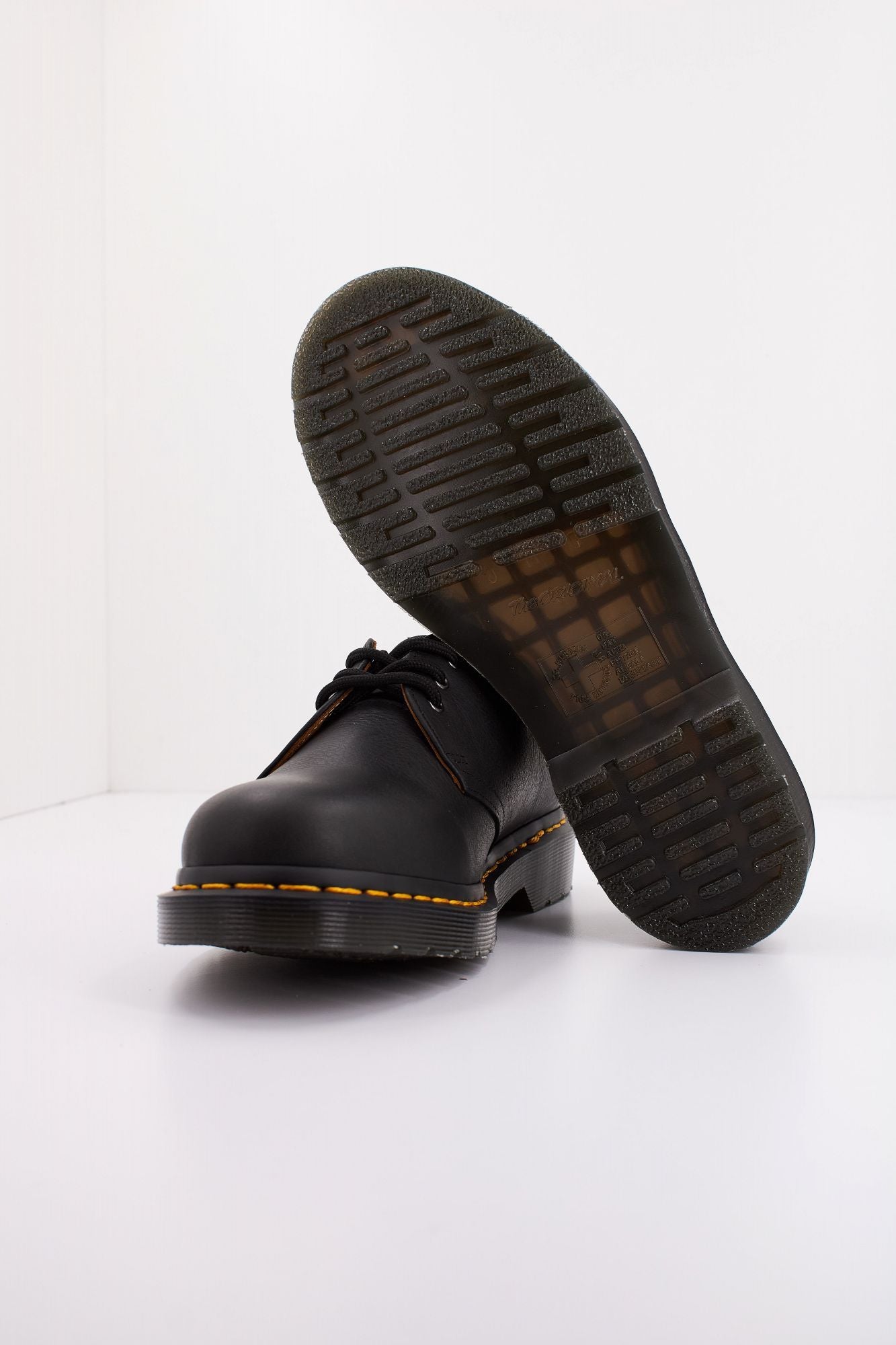 DR. MARTENS 1461 SMOOTH LEATHER OXFORD en color NEGRO (5)