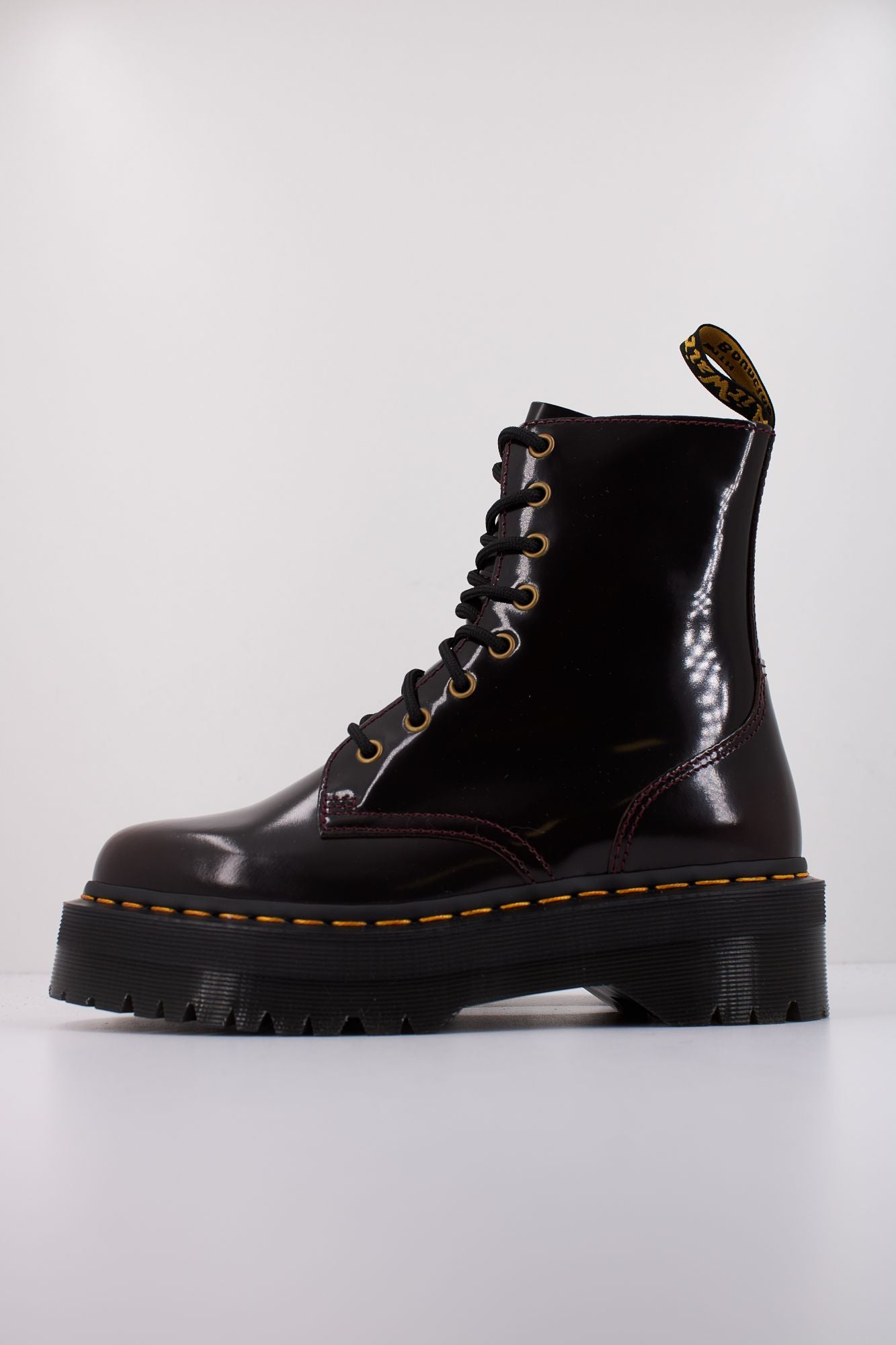 DR. MARTENS JADON CHERRY RED ARCADIA en color BURDEOS (1)