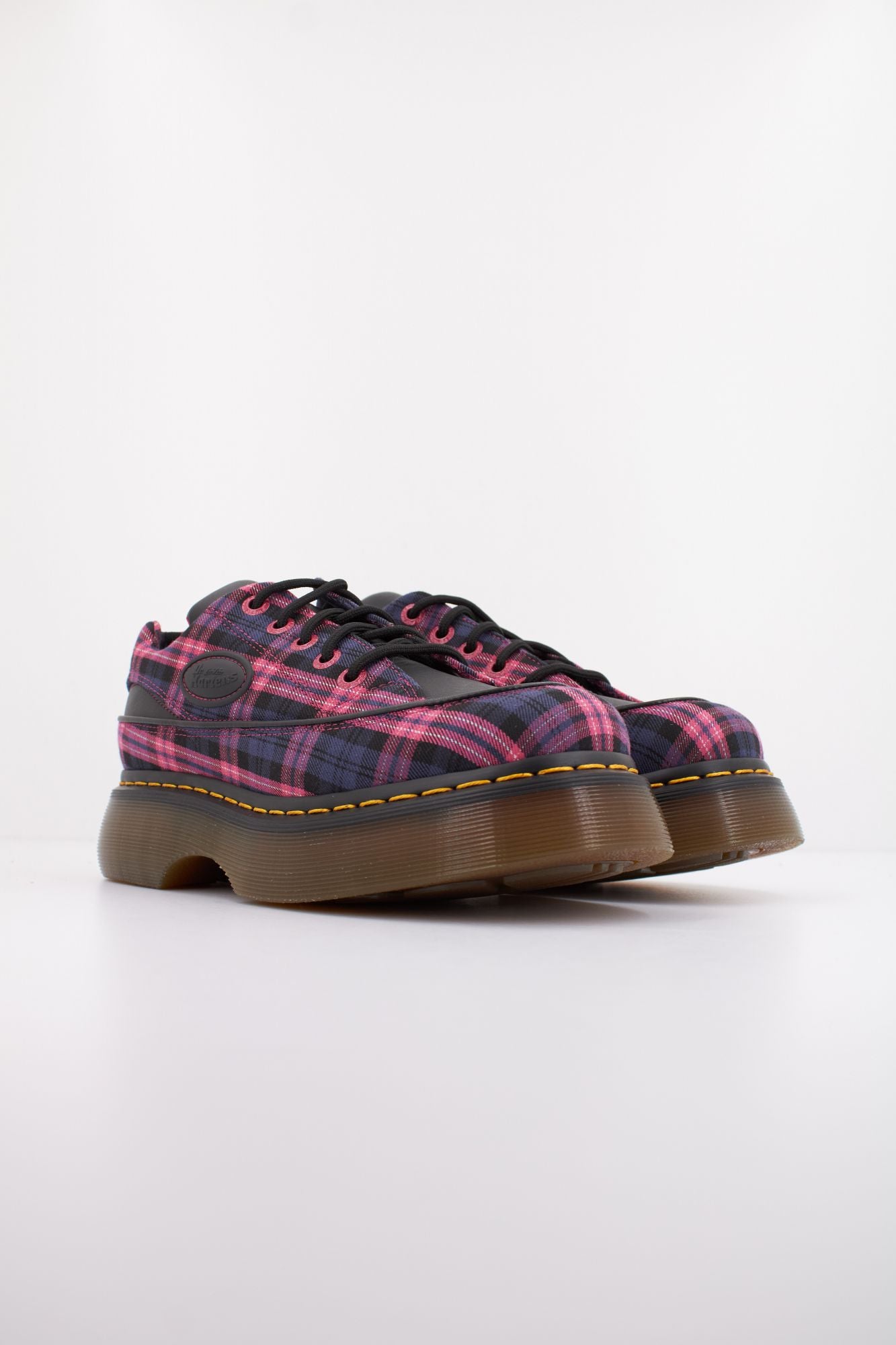 DR. MARTENS BUZZ 5I en color ROSA (2)