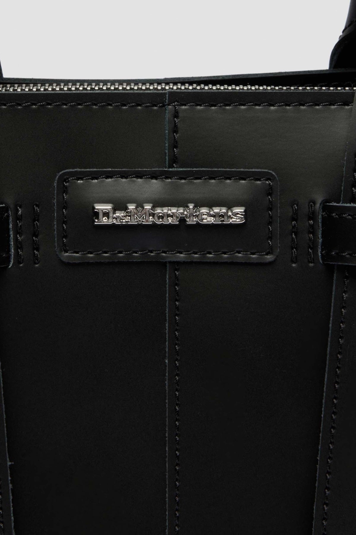 DR. MARTENS DM KIEV en color NEGRO (4)