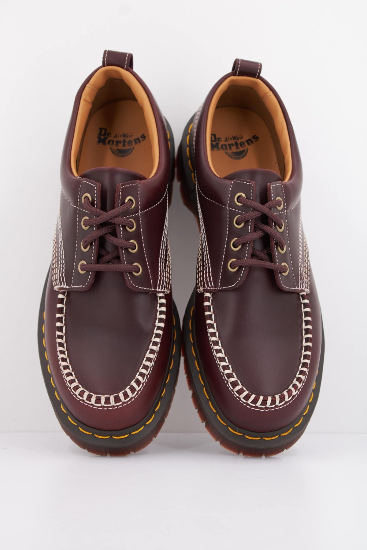 DR. MARTENS LOWELL en color BURDEOS (3)
