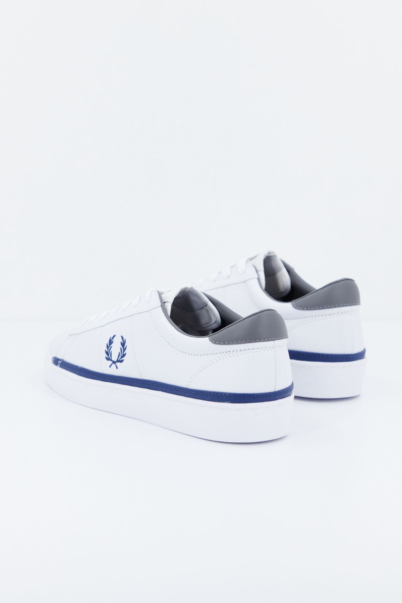 FRED PERRY SPENCER LEATHER en color BLANCO (3)