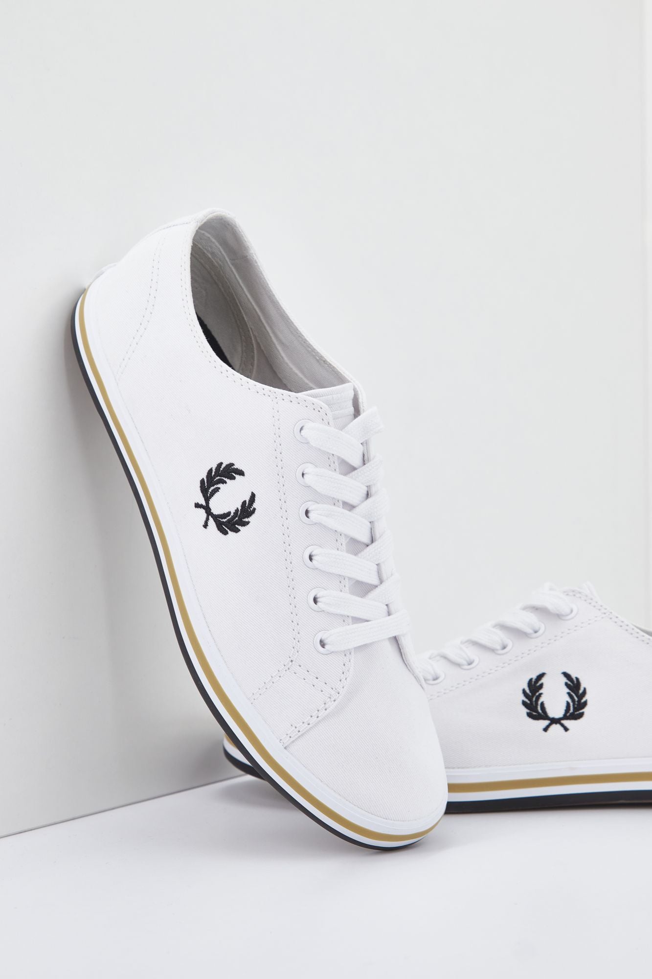 FRED PERRY KINGSTON TWILL en color BLANCO (2)