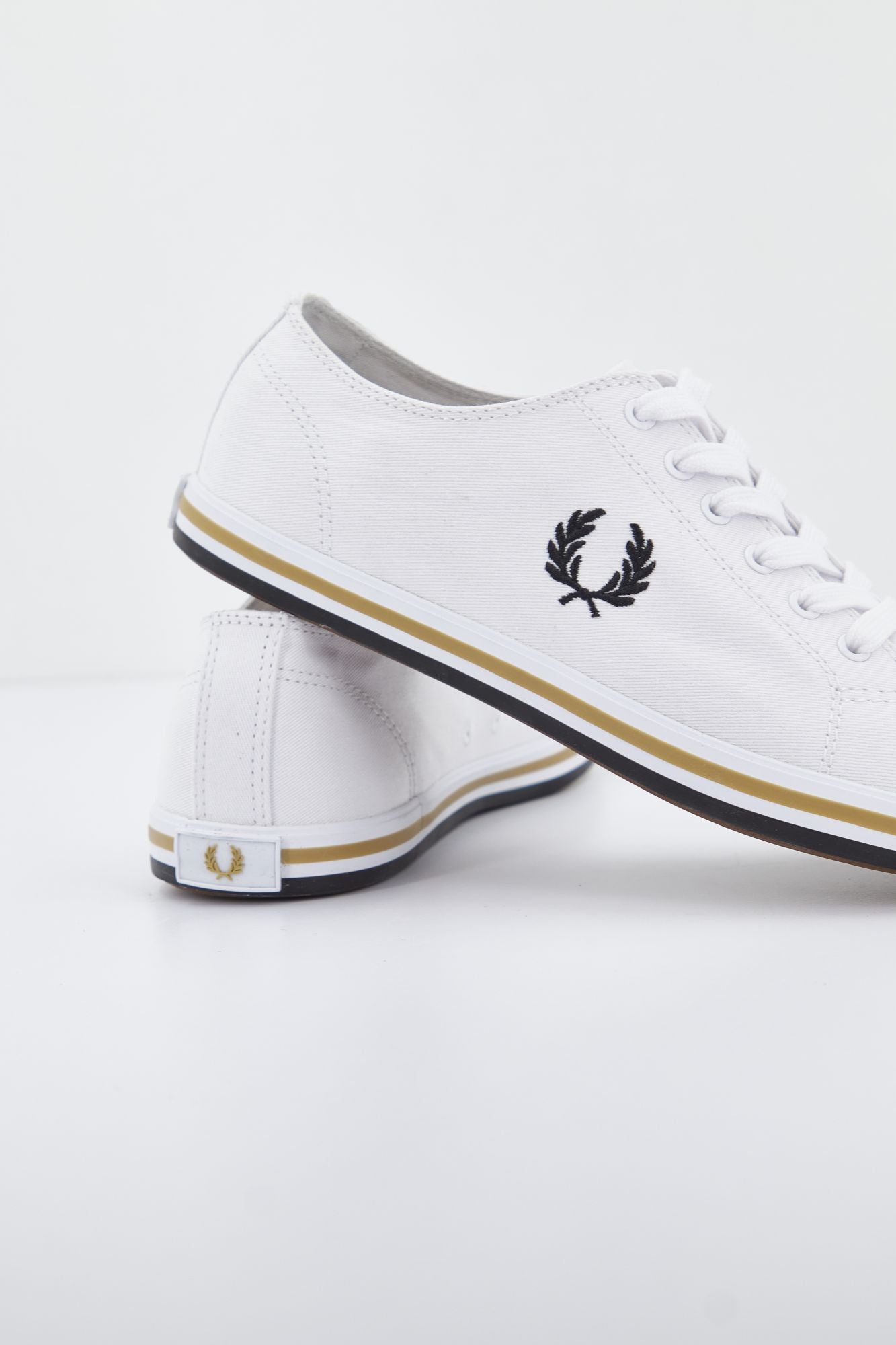 FRED PERRY KINGSTON TWILL en color BLANCO (4)