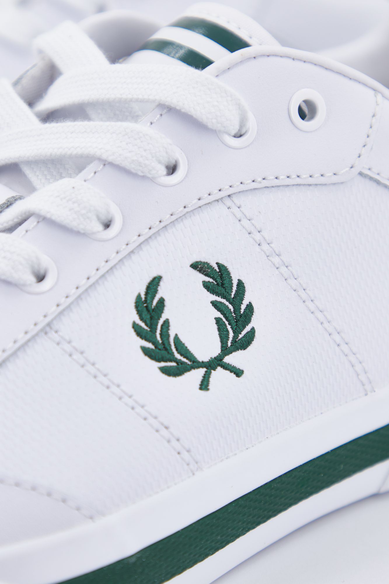 FRED PERRY CLAY PIQUE en color BLANCO (4)