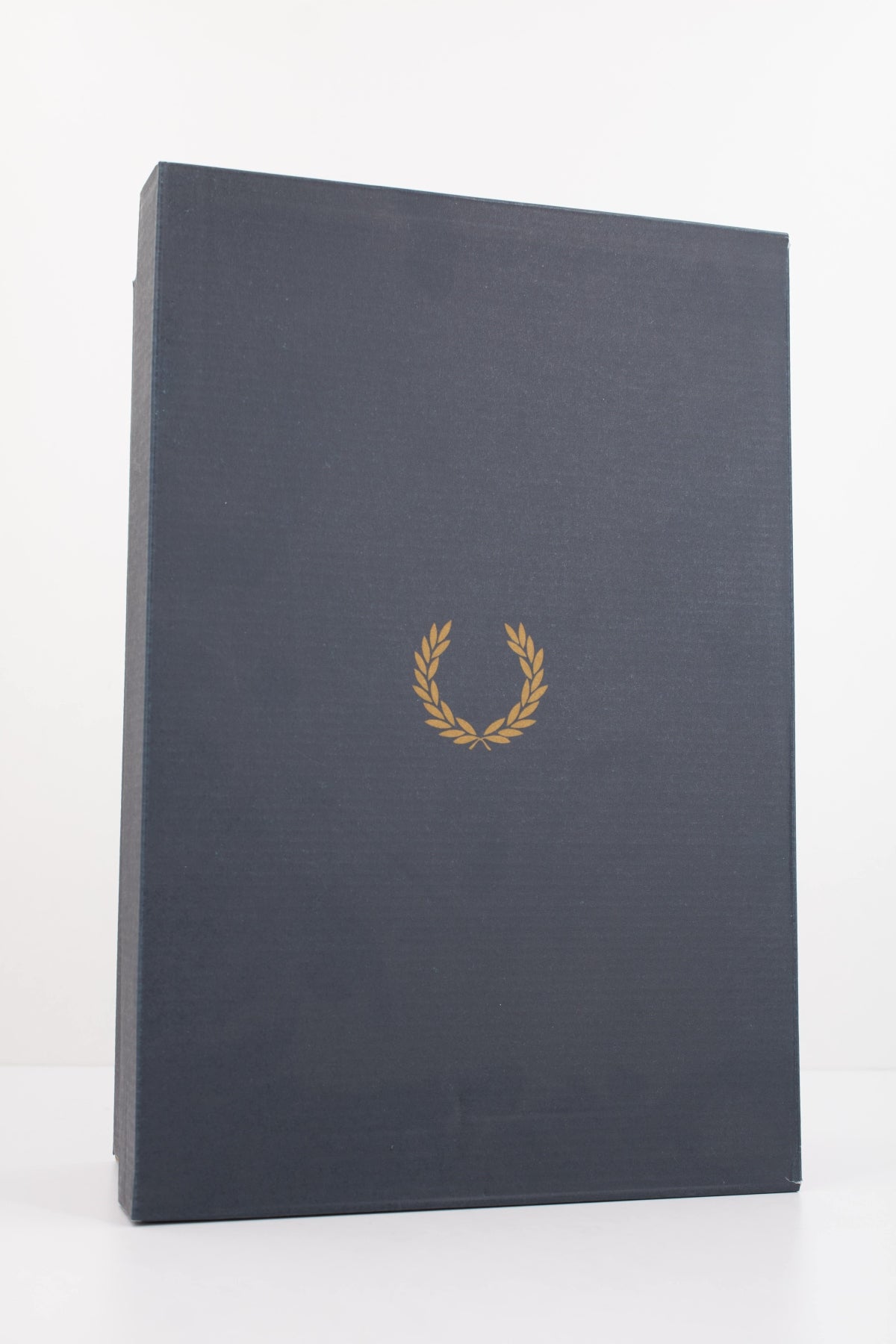 FRED PERRY B721 LEATHER en color BLANCO (6)