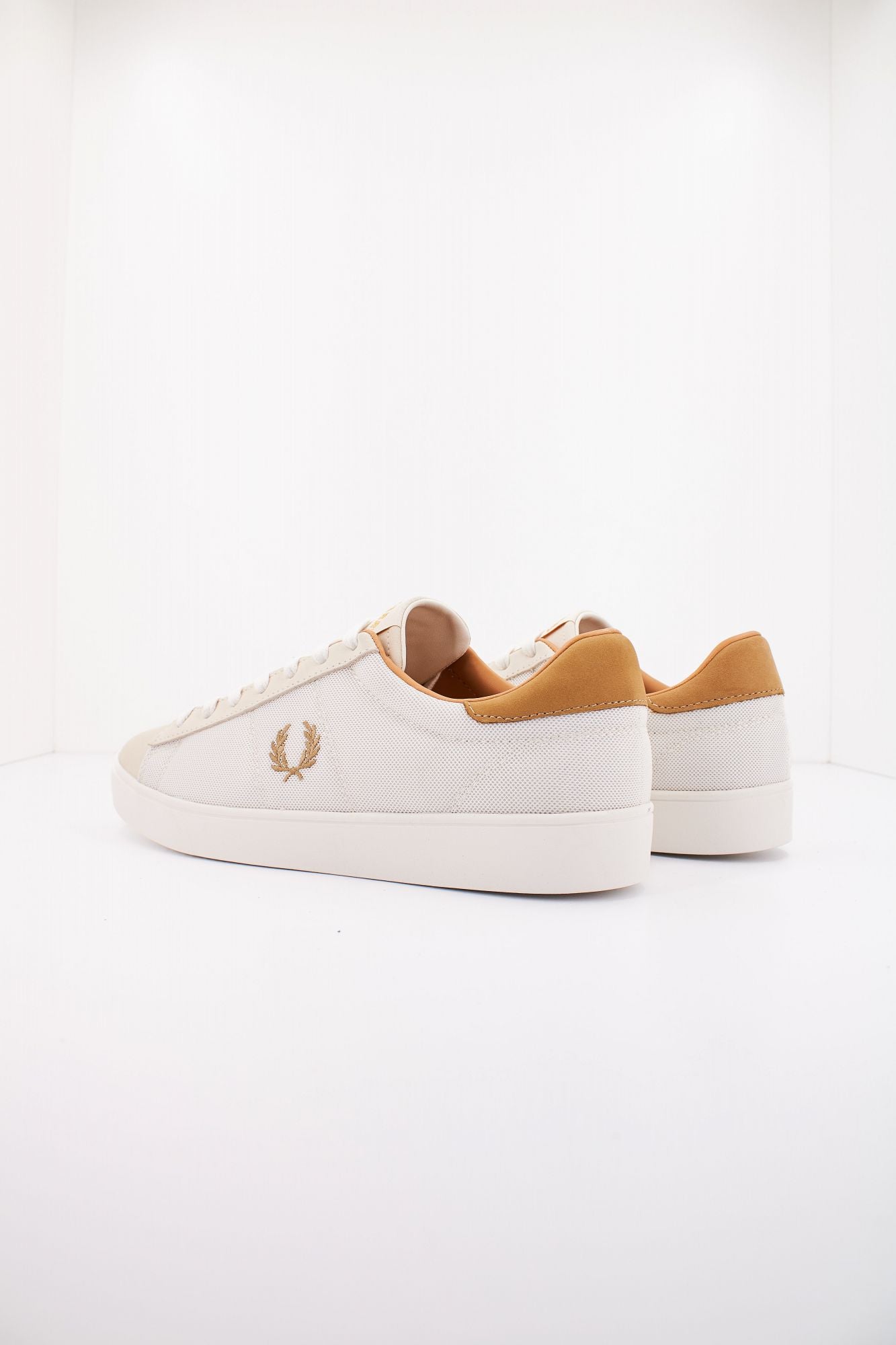 FRED PERRY SPENCER MESH/NUBUC en color BEIS (3)