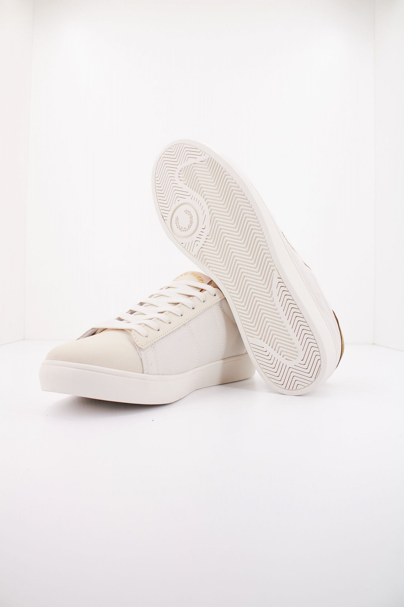 FRED PERRY SPENCER MESH/NUBUC en color BEIS (4)