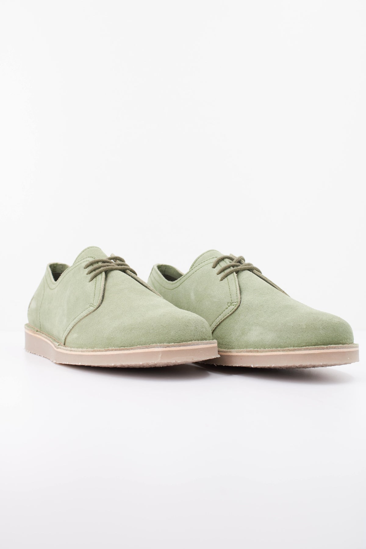 FRED PERRY ZAPATO LINDEN SUEDE en color VERDE (2)