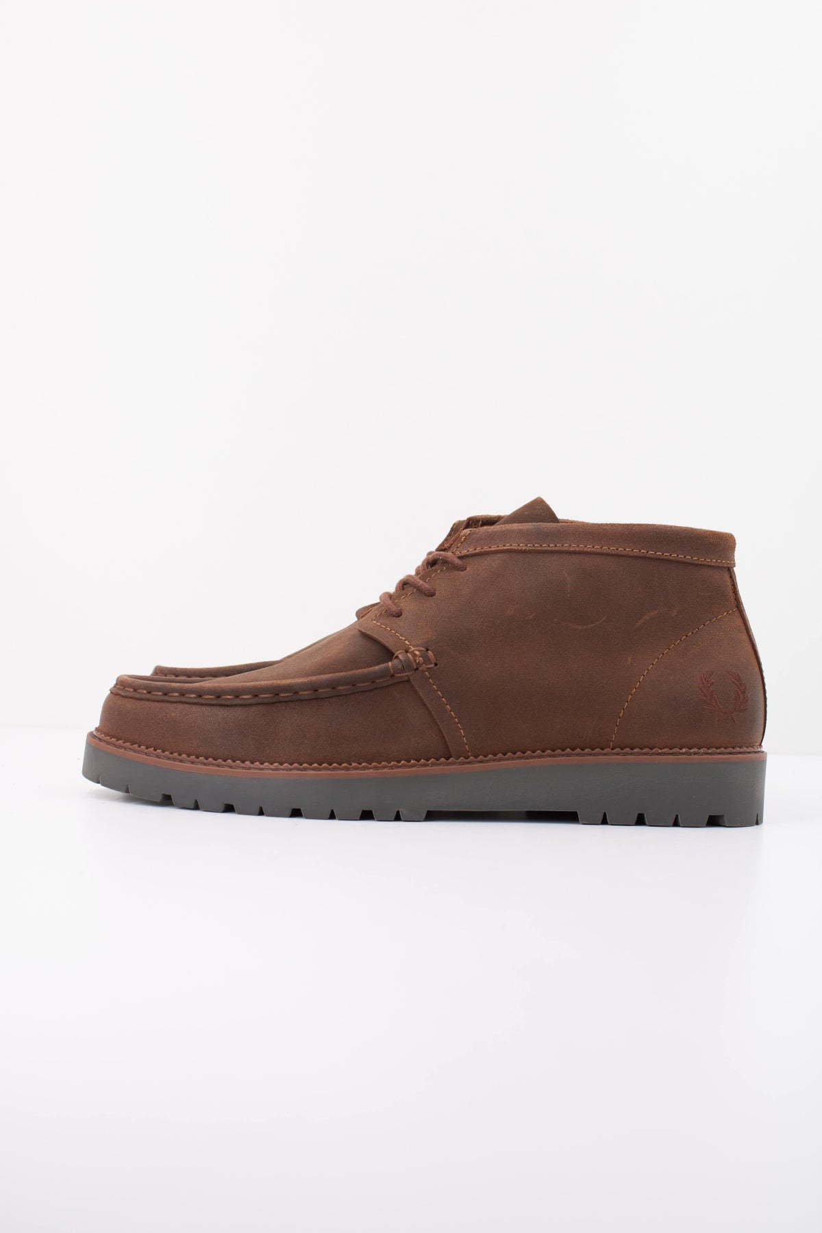 FRED PERRY KENNEY MID WAXED SUEDE en color MARRON (1)