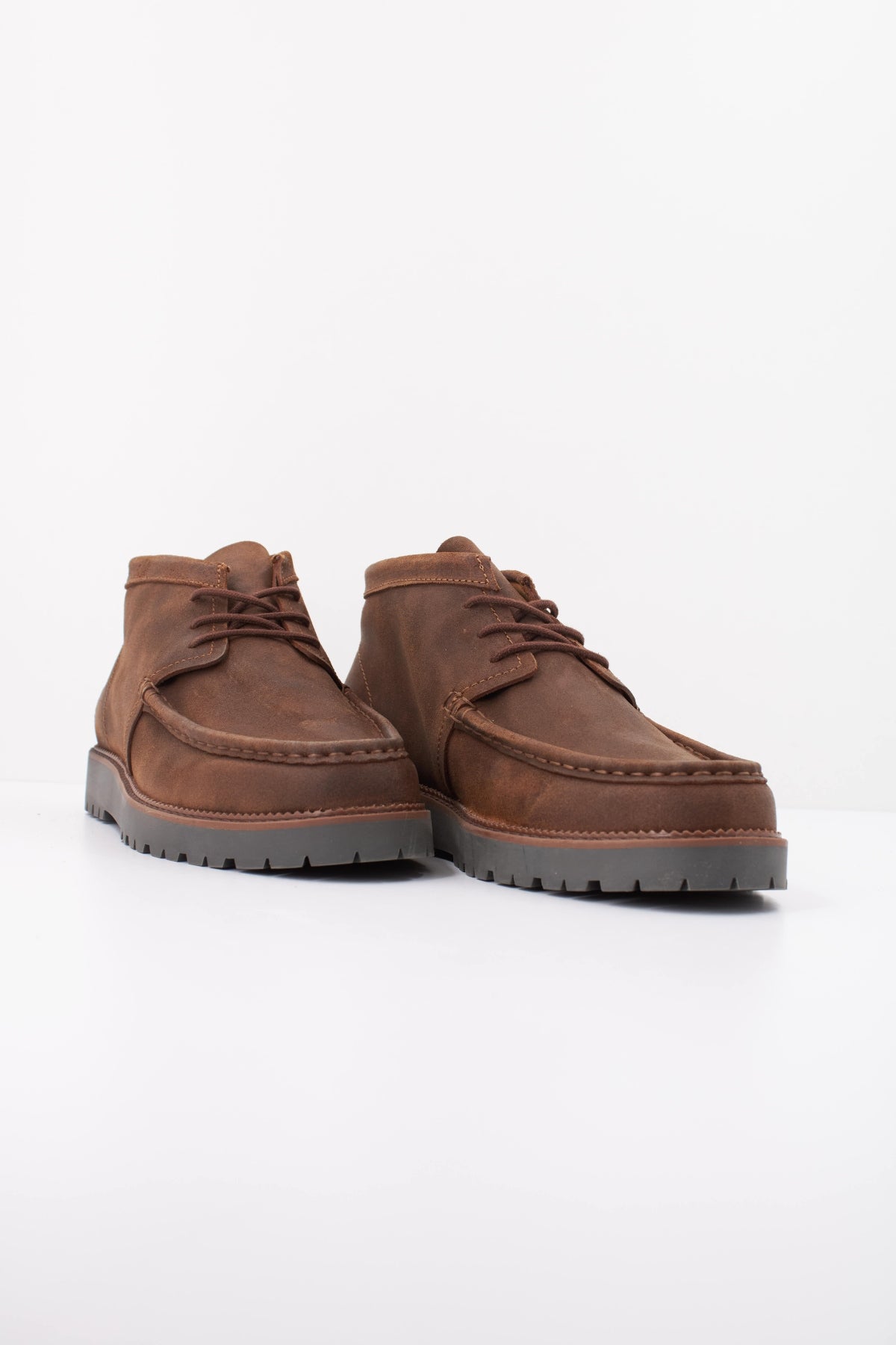 FRED PERRY KENNEY MID WAXED SUEDE en color MARRON (2)