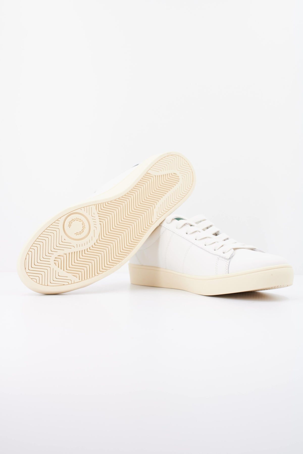 FRED PERRY SPENCER LEATHER en color BLANCO (5)
