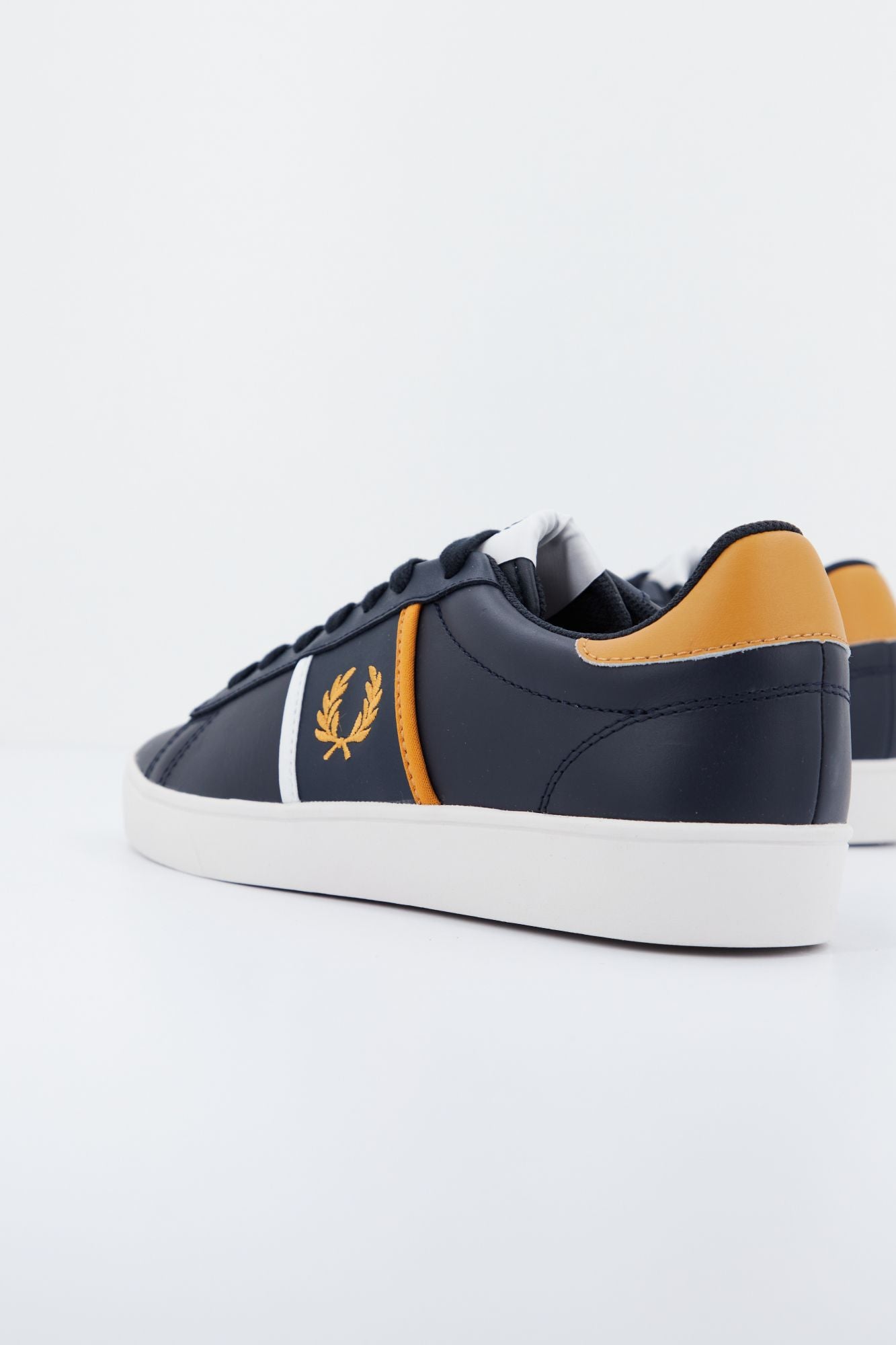 FRED PERRY SPENCER LEATHER/TIP en color AZUL (3)