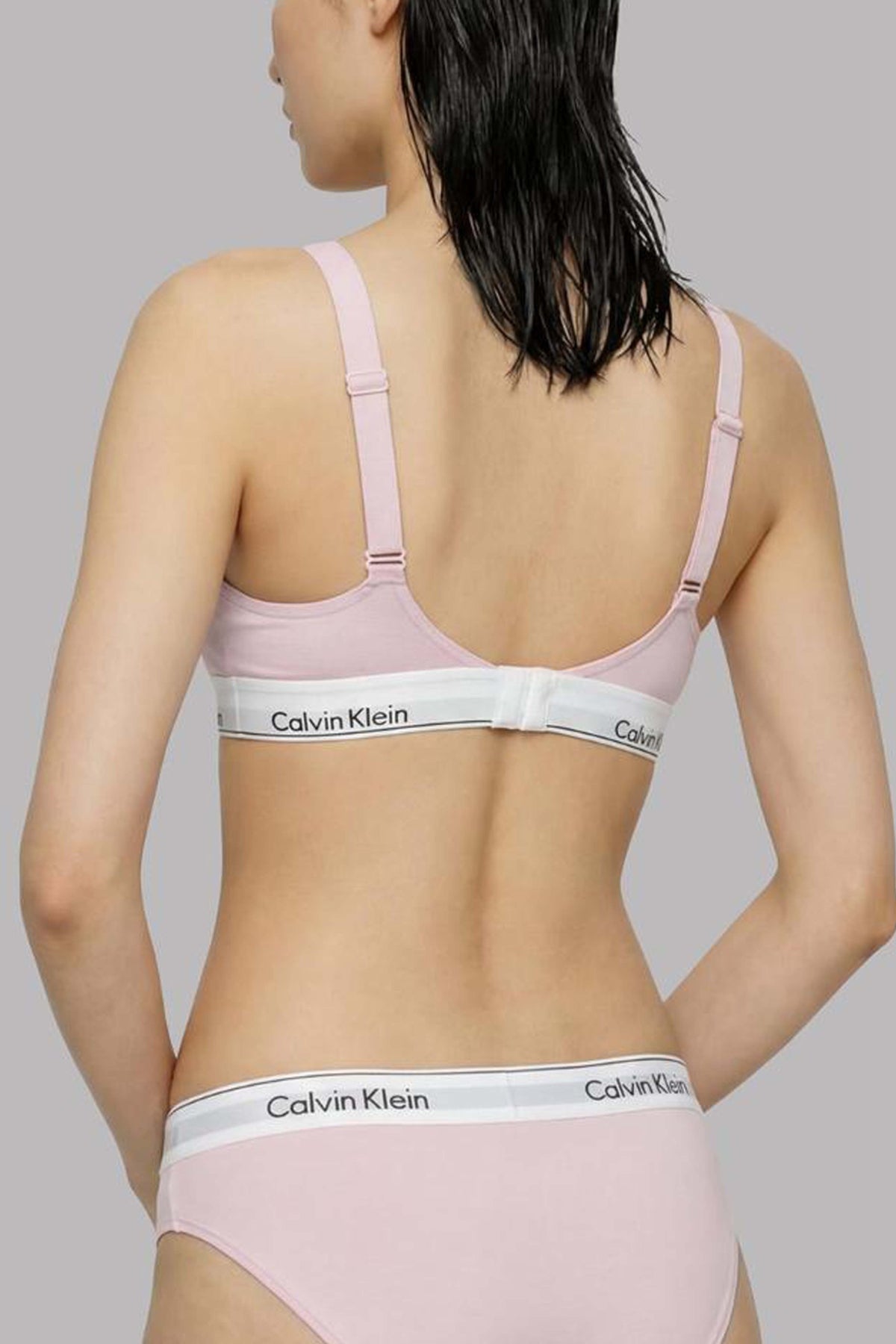 CALVIN KLEIN LIFT BRALETTE ICON COTTON MODAL en color ROSA (2)