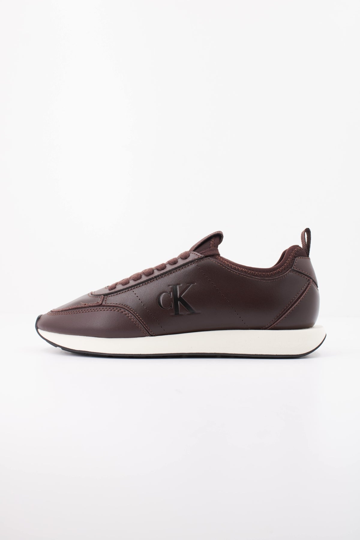 CALVIN KLEIN HW0HW03118 en color MARRON (1)