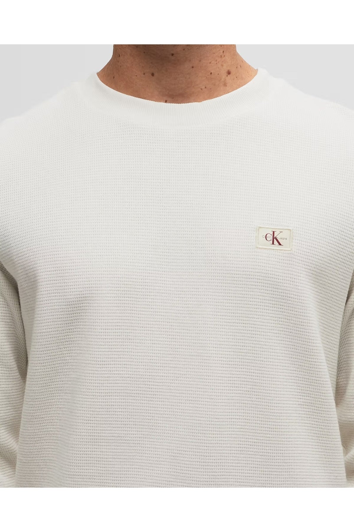 CALVIN KLEIN LV040EM217 LS WAFFLE BADGE CREWNK T en color BLANCO (2)