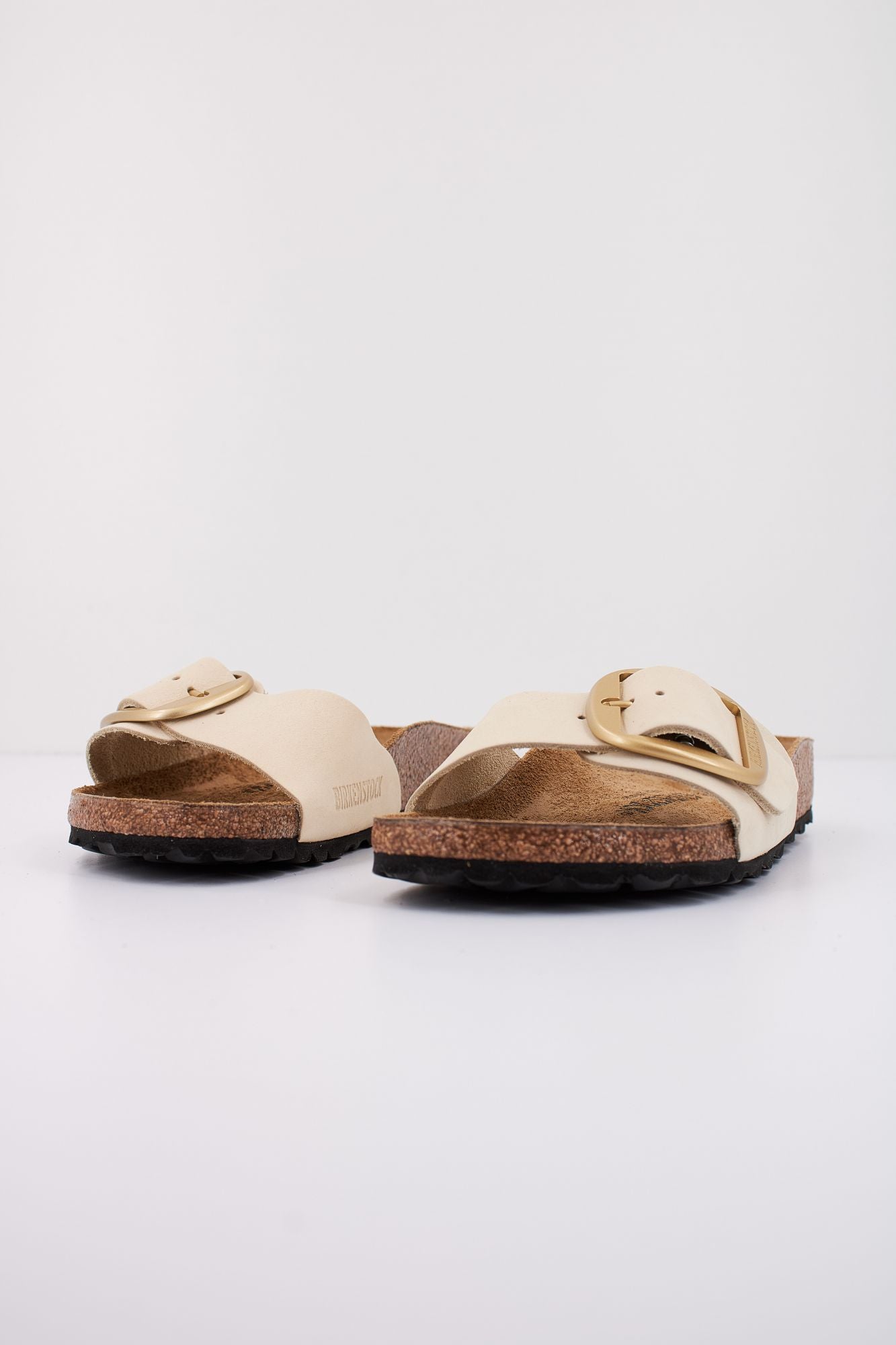 BIRKENSTOCK MADRID BIG BUCKLE NUBUCK en color BLANCO (2)