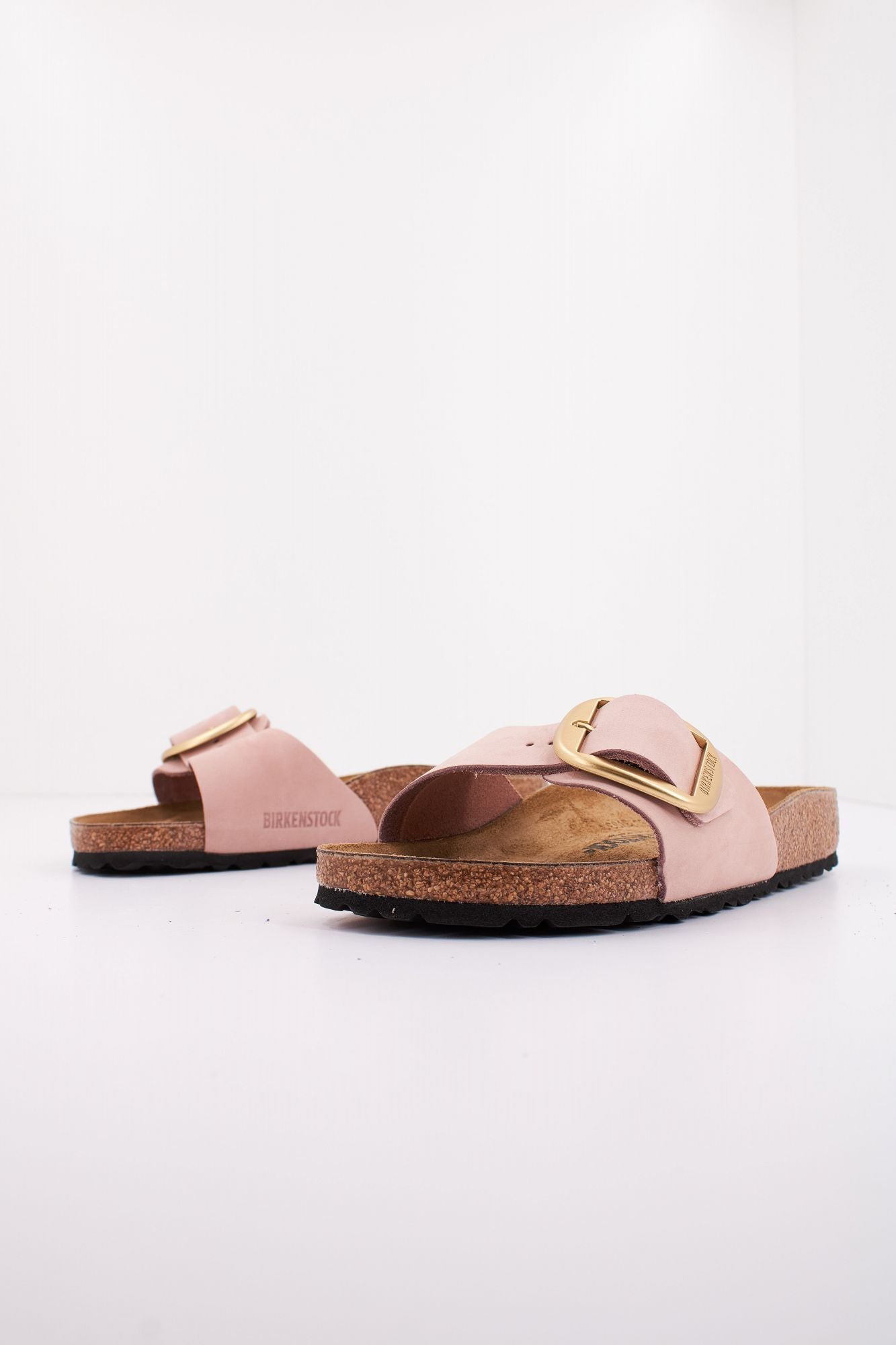 BIRKENSTOCK MADRID BIG BUCKLE NUBUCK en color NUDE (2)
