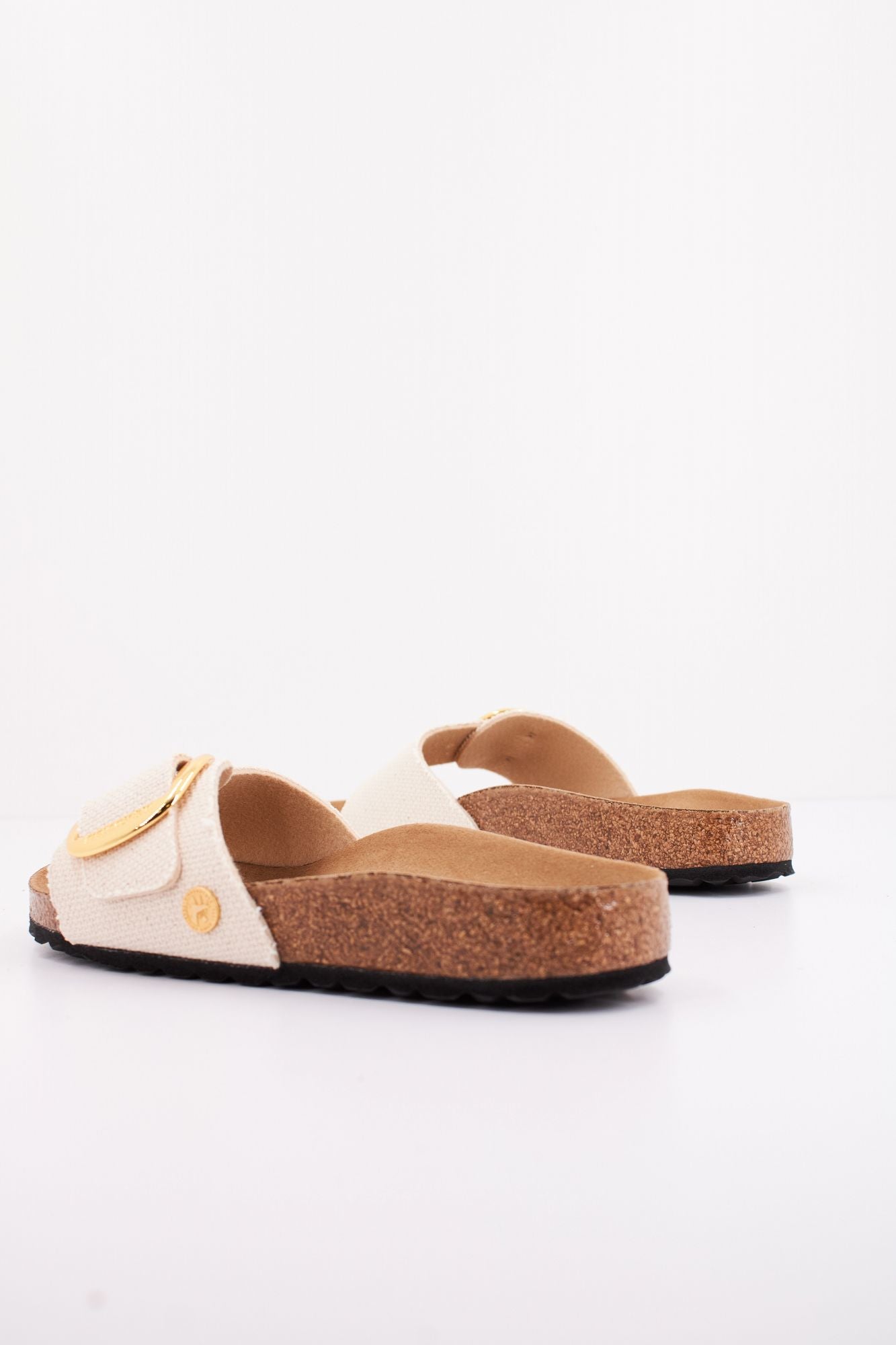 BIRKENSTOCK MADRID BIG BUCKLE RIVET LOGO en color BEIS (3)