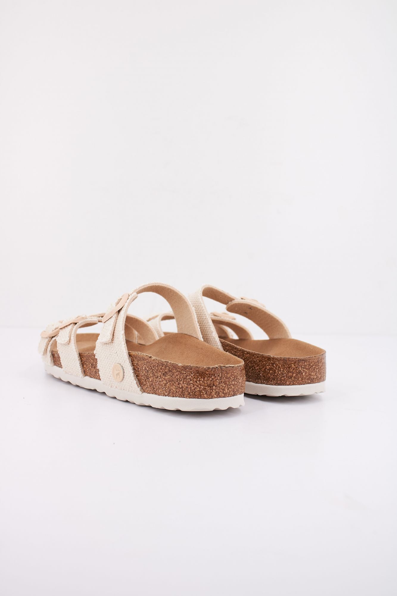 BIRKENSTOCK FRANCA RIVET LOGO en color BEIS (4)