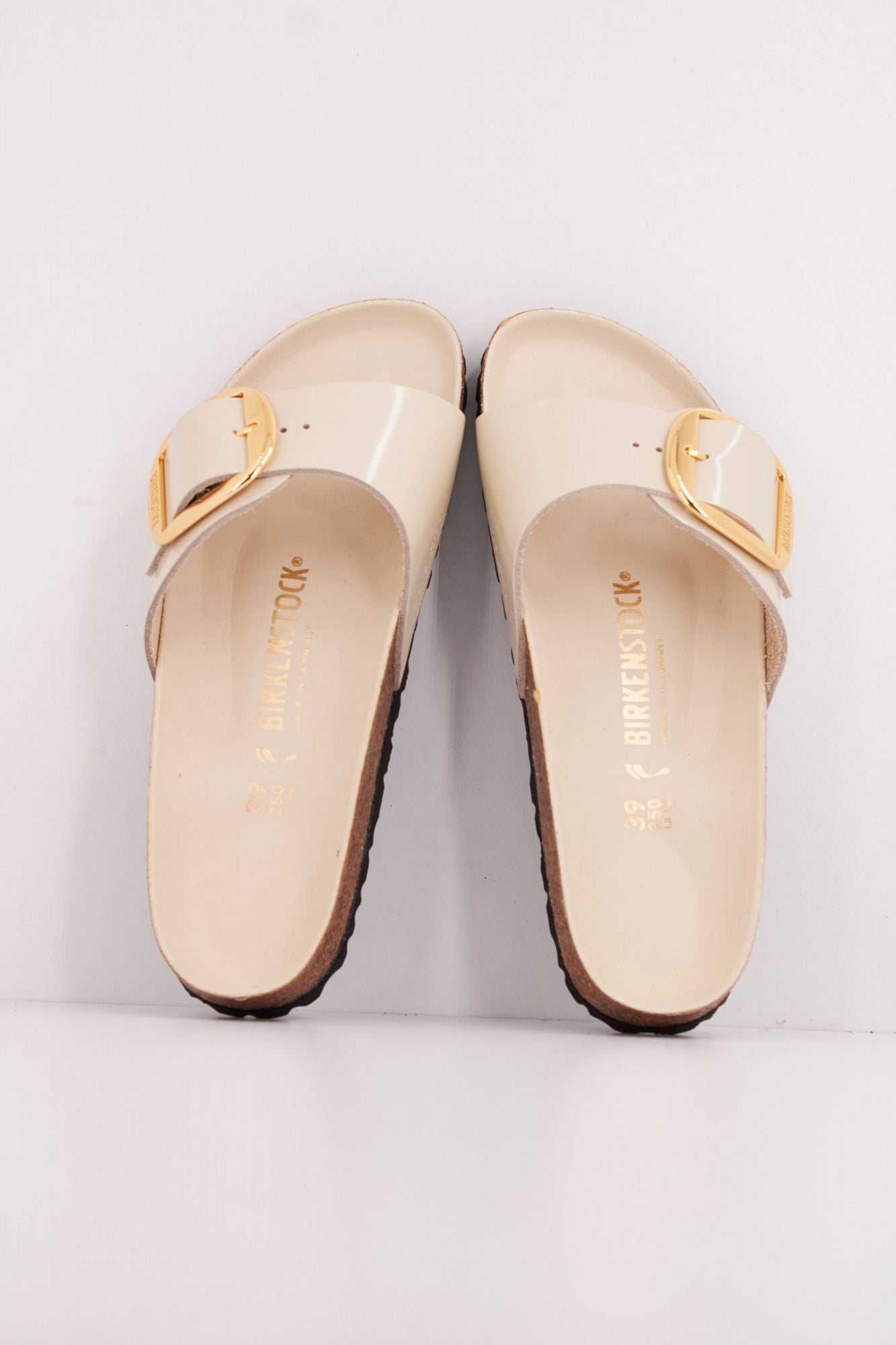 BIRKENSTOCK MADRID BIG BUCKLE en color BEIS (3)