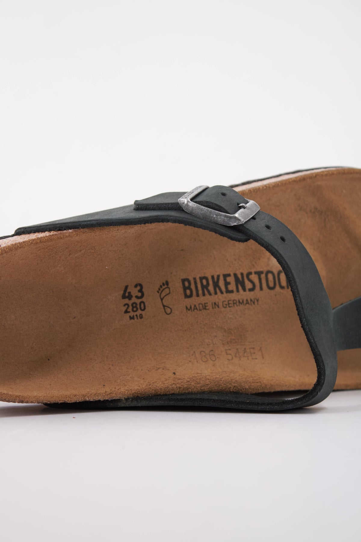 BIRKENSTOCK GIZEH NATURAL LEATHER OILE en color NEGRO (5)