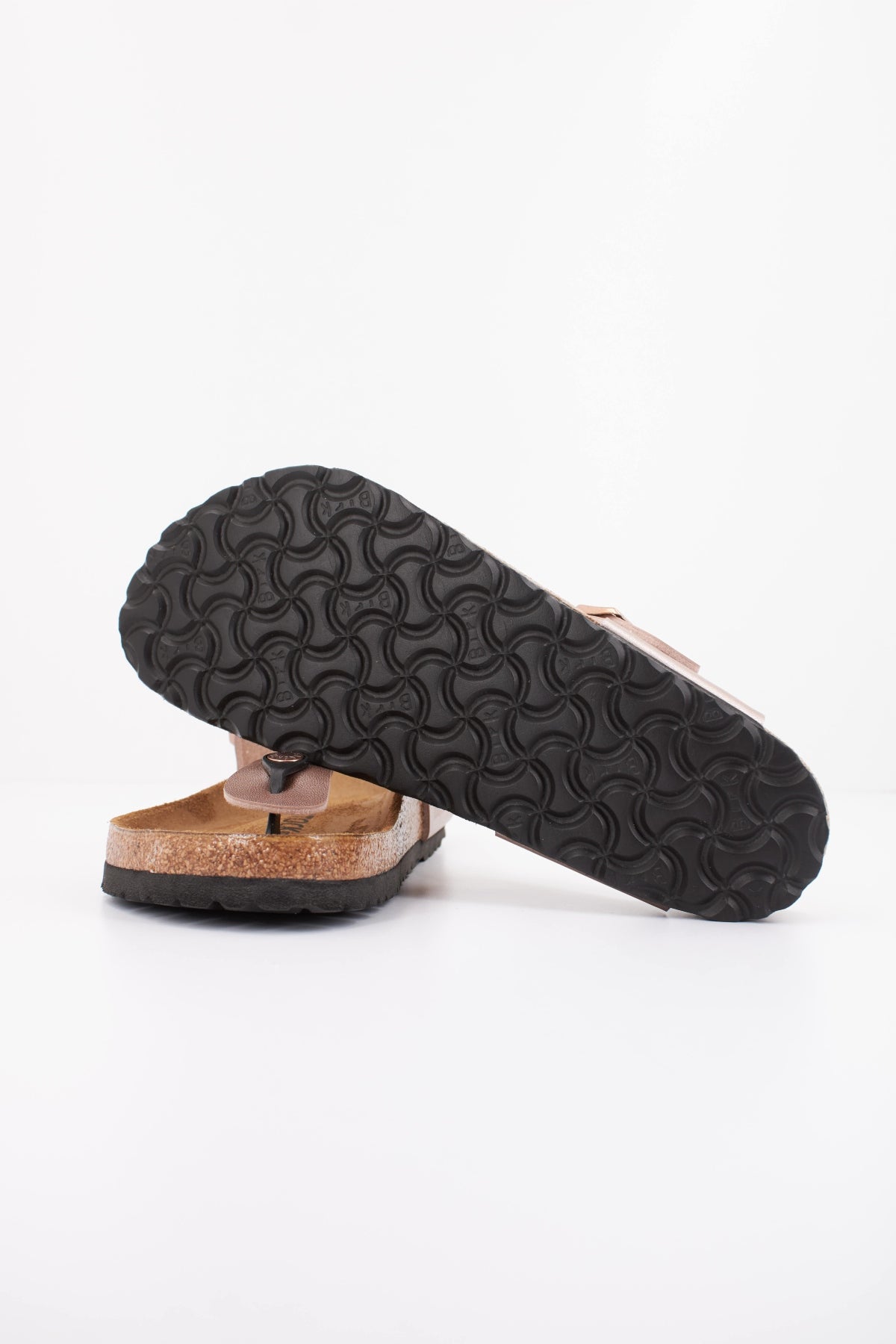 BIRKENSTOCK GIZEH BS en color BRONCE (5)