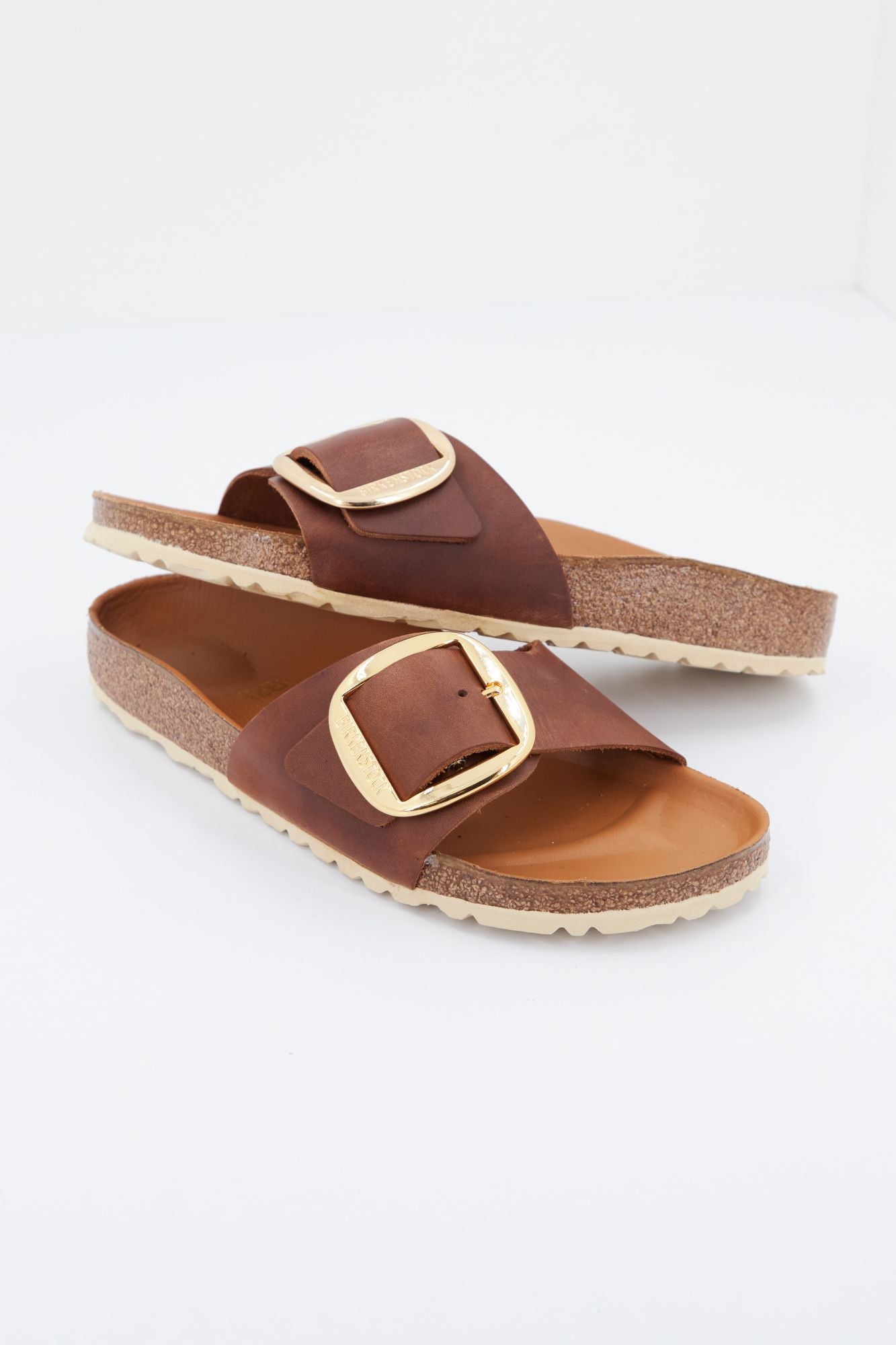 BIRKENSTOCK MADRID BIG BUCKLE FL en color MARRON (4)