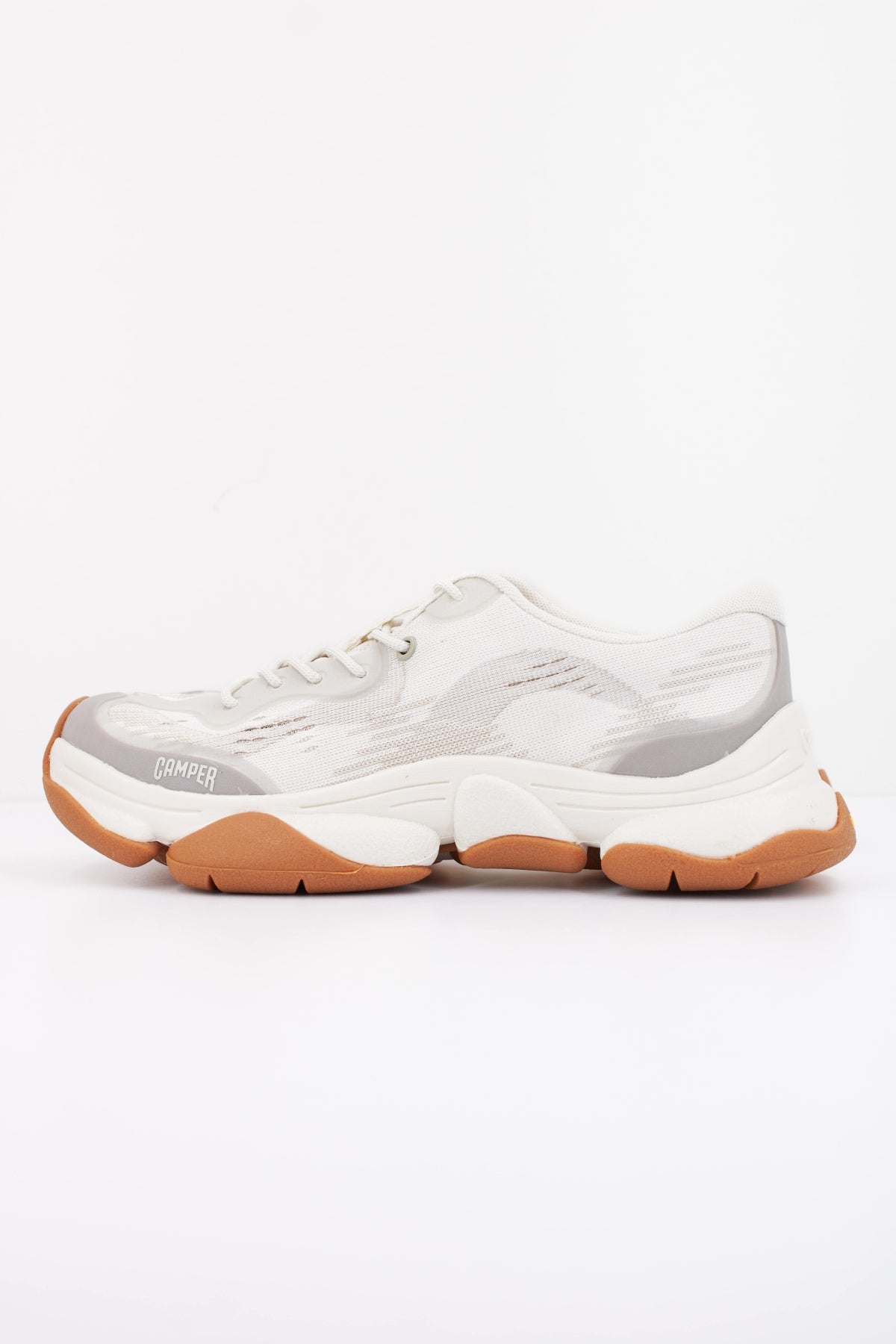 CAMPER FILM HOUSTON MESH en color BEIS (1)