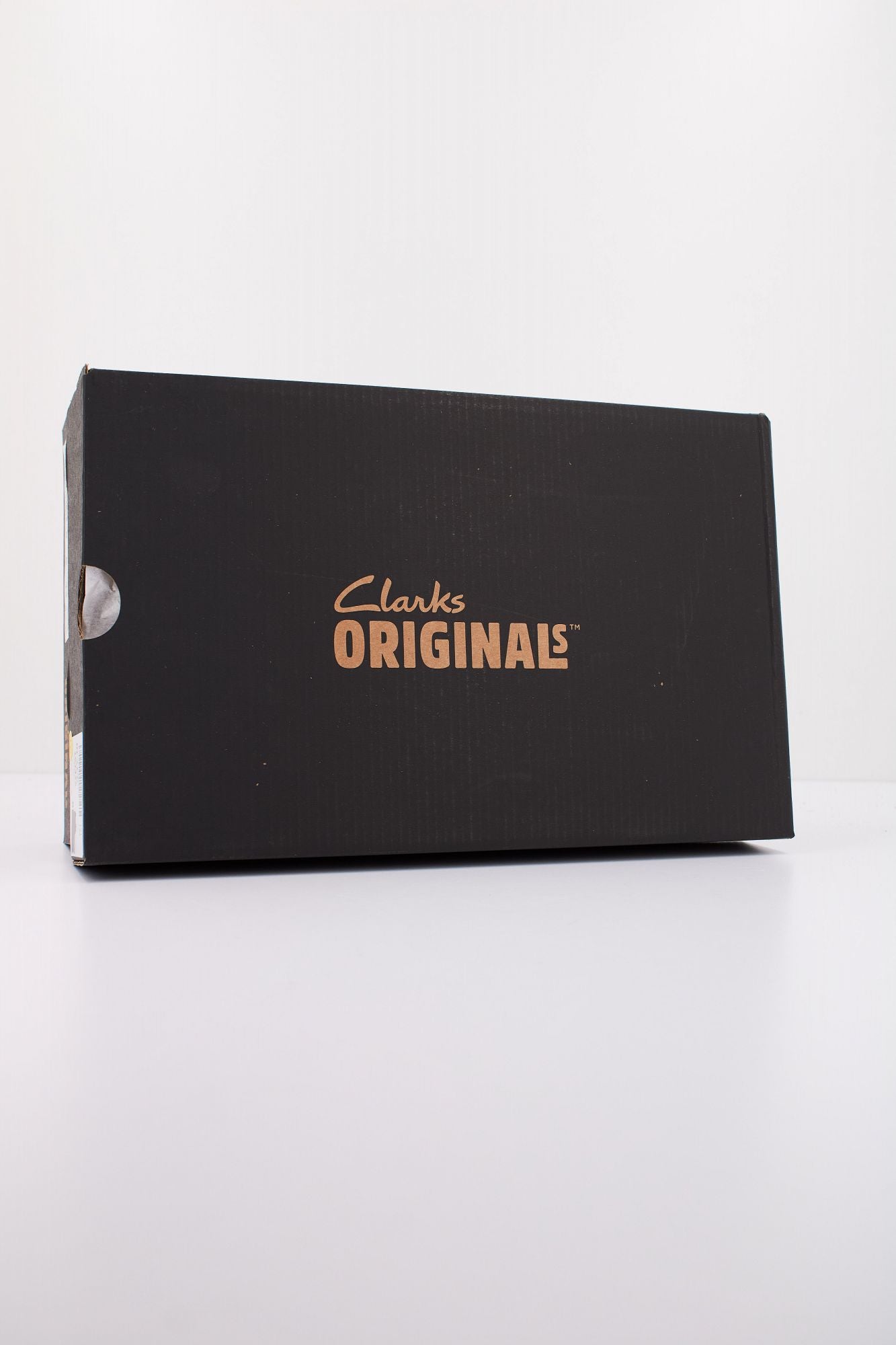 CLARKS WALLABEE en color NEGRO (6)