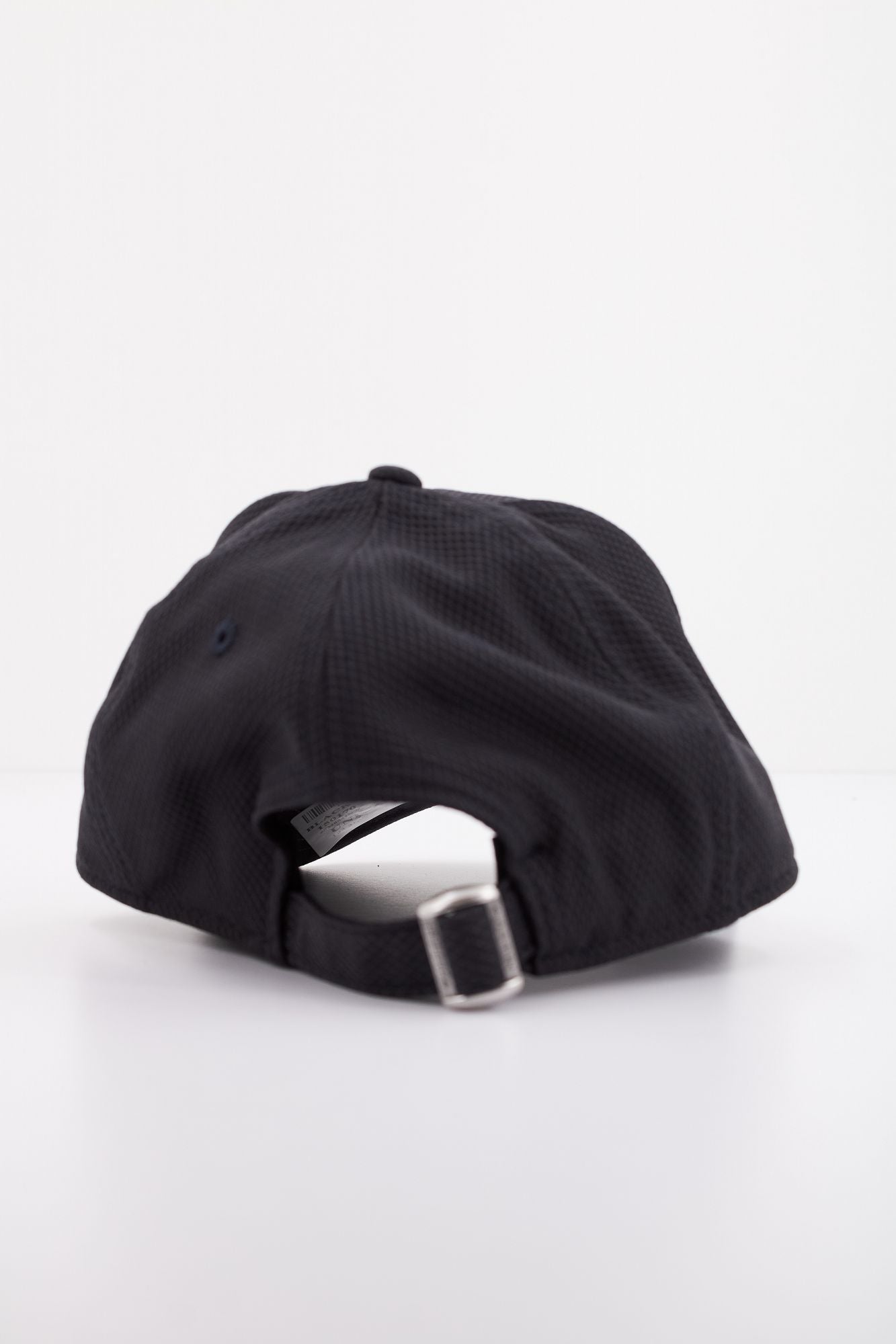 NEW ERA DIAMND ERA ESS en color NEGRO (3)