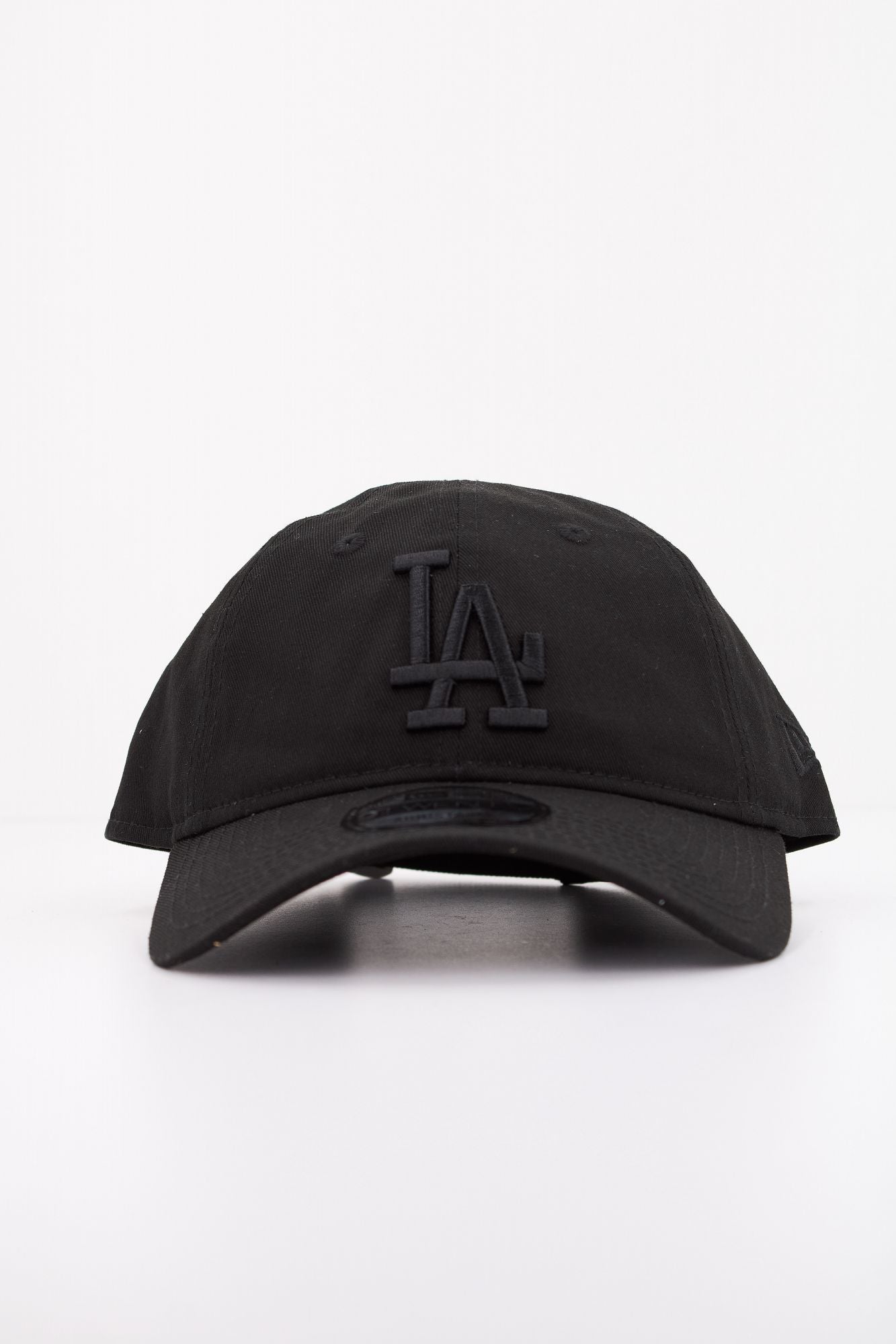 NEW ERA NOS LEAGUE ESS en color NEGRO (1)