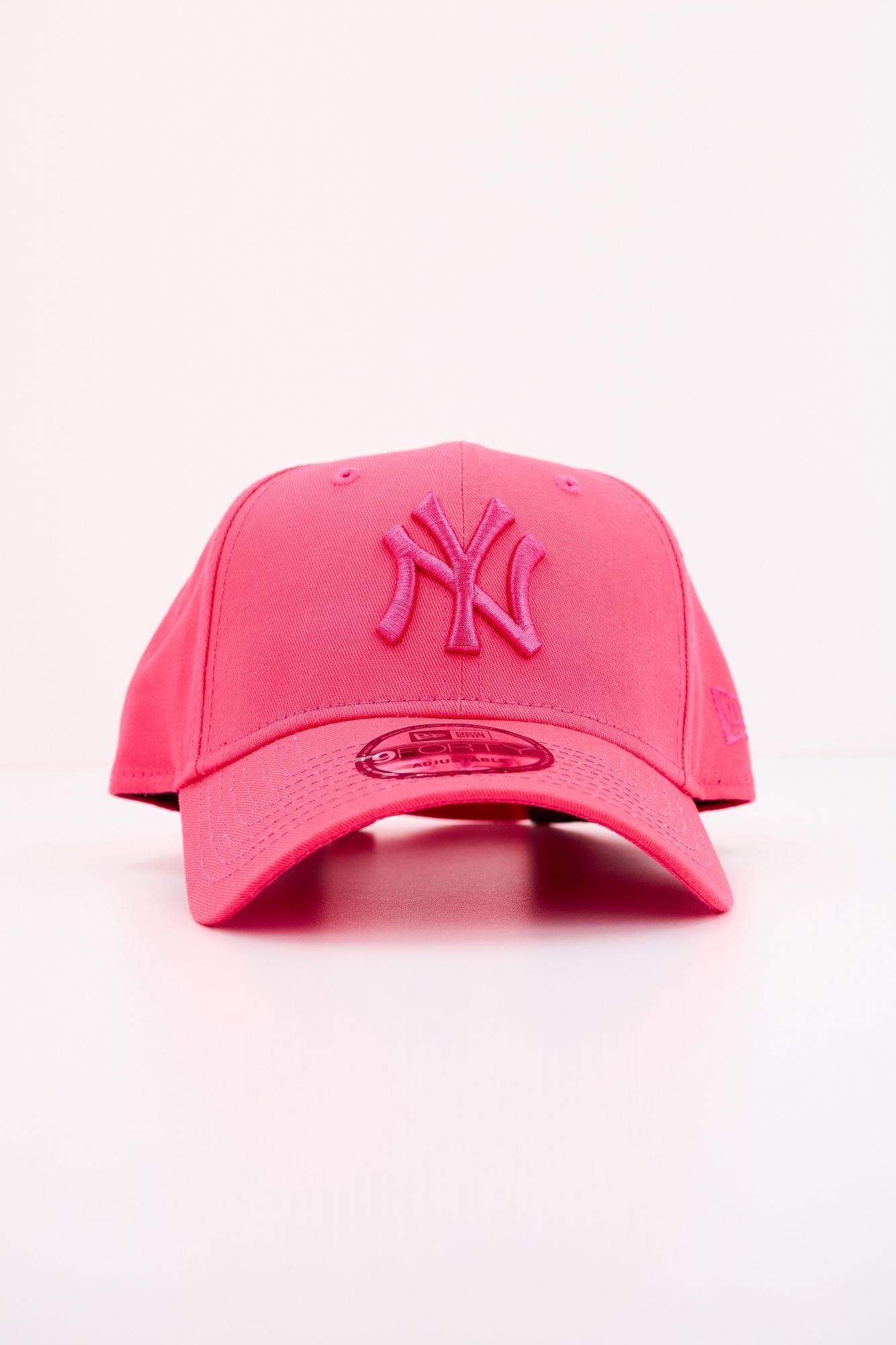 NEW ERA NEW YORK YANKEES en color ROSA (1)