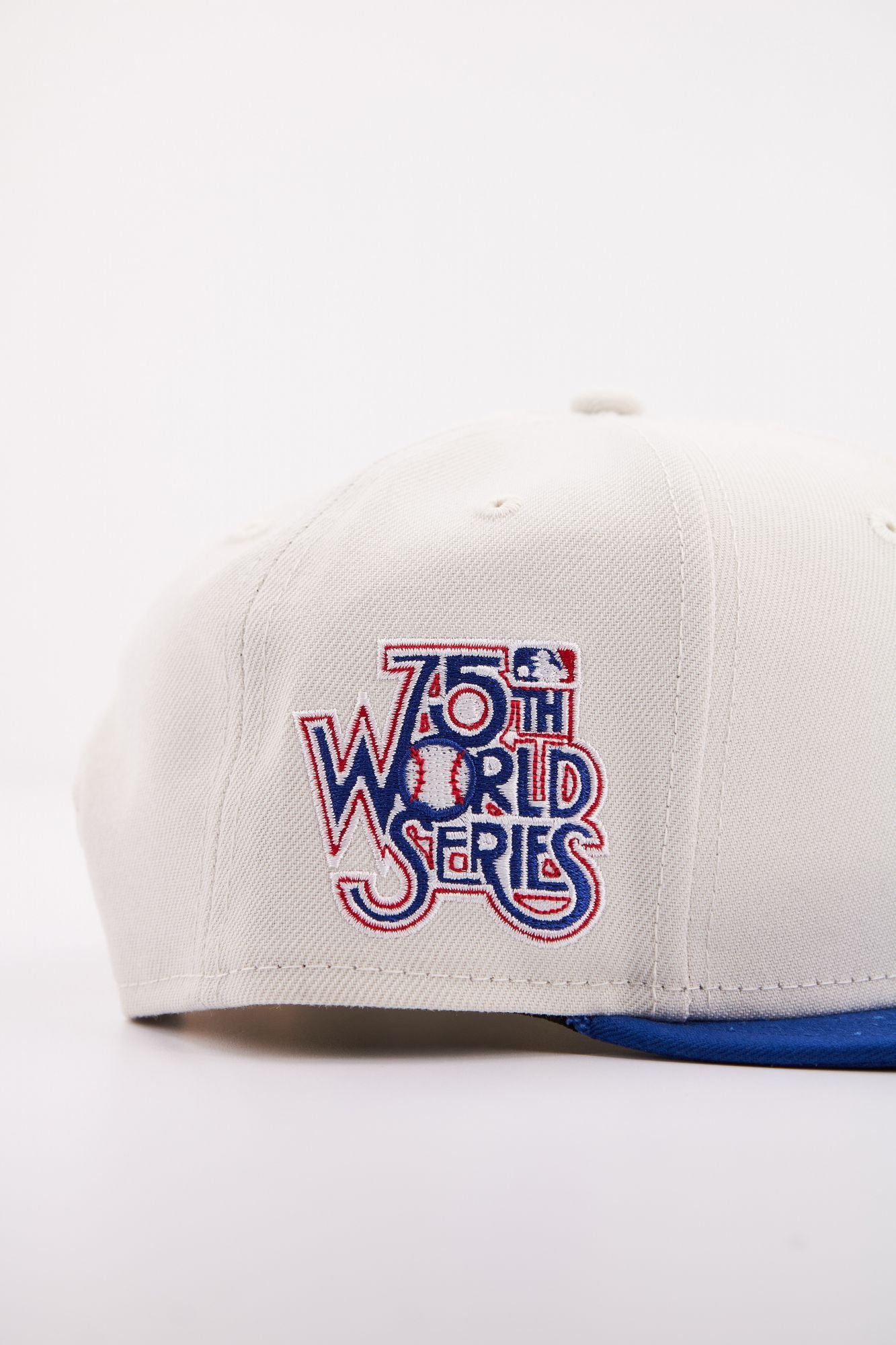 NEW ERA MLB FLORAL 9FIFTY NEYYAN en color BEIS (4)