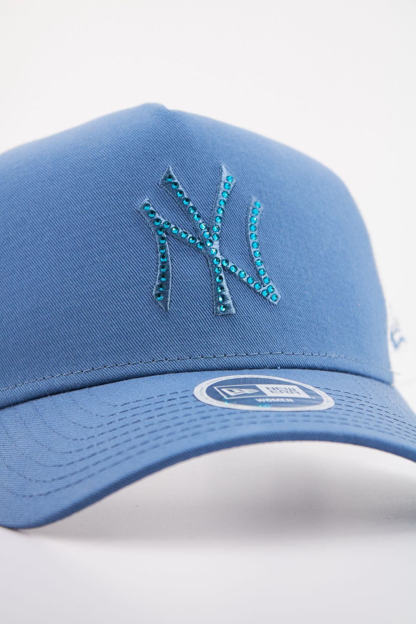 NEW ERA MLB RHINESTONE TRUCKER N en color AZUL (4)