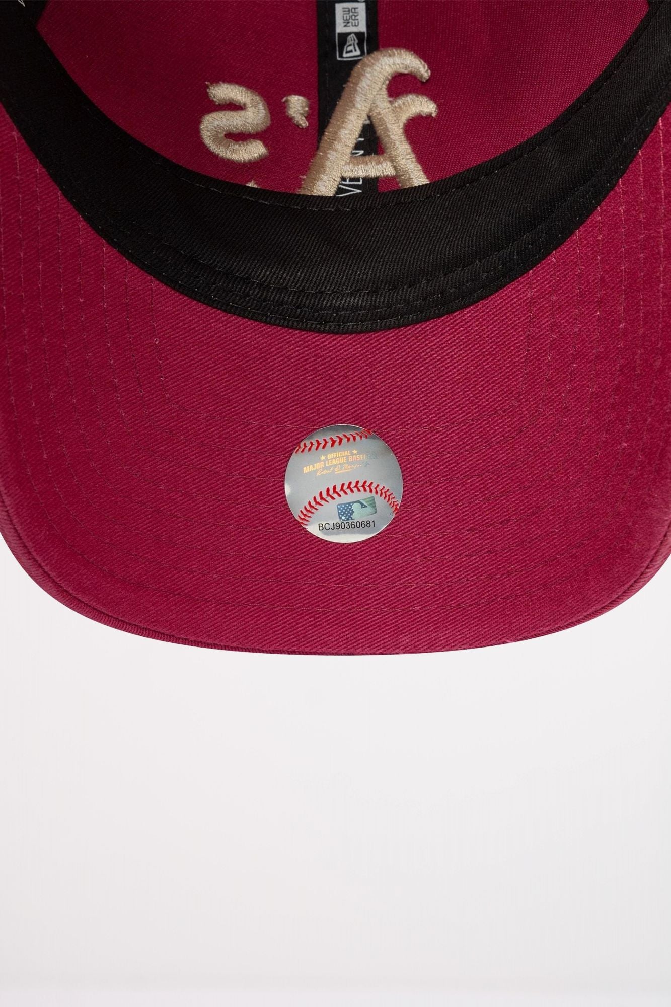 NEW ERA 160940 en color BURDEOS (5)