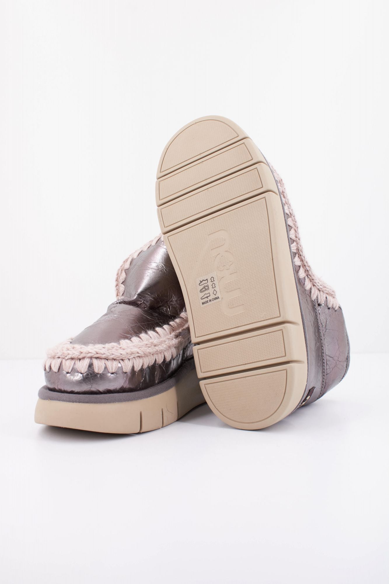 MOU ESKIMO BOUNCE SNEAKER en color PLATA (5)