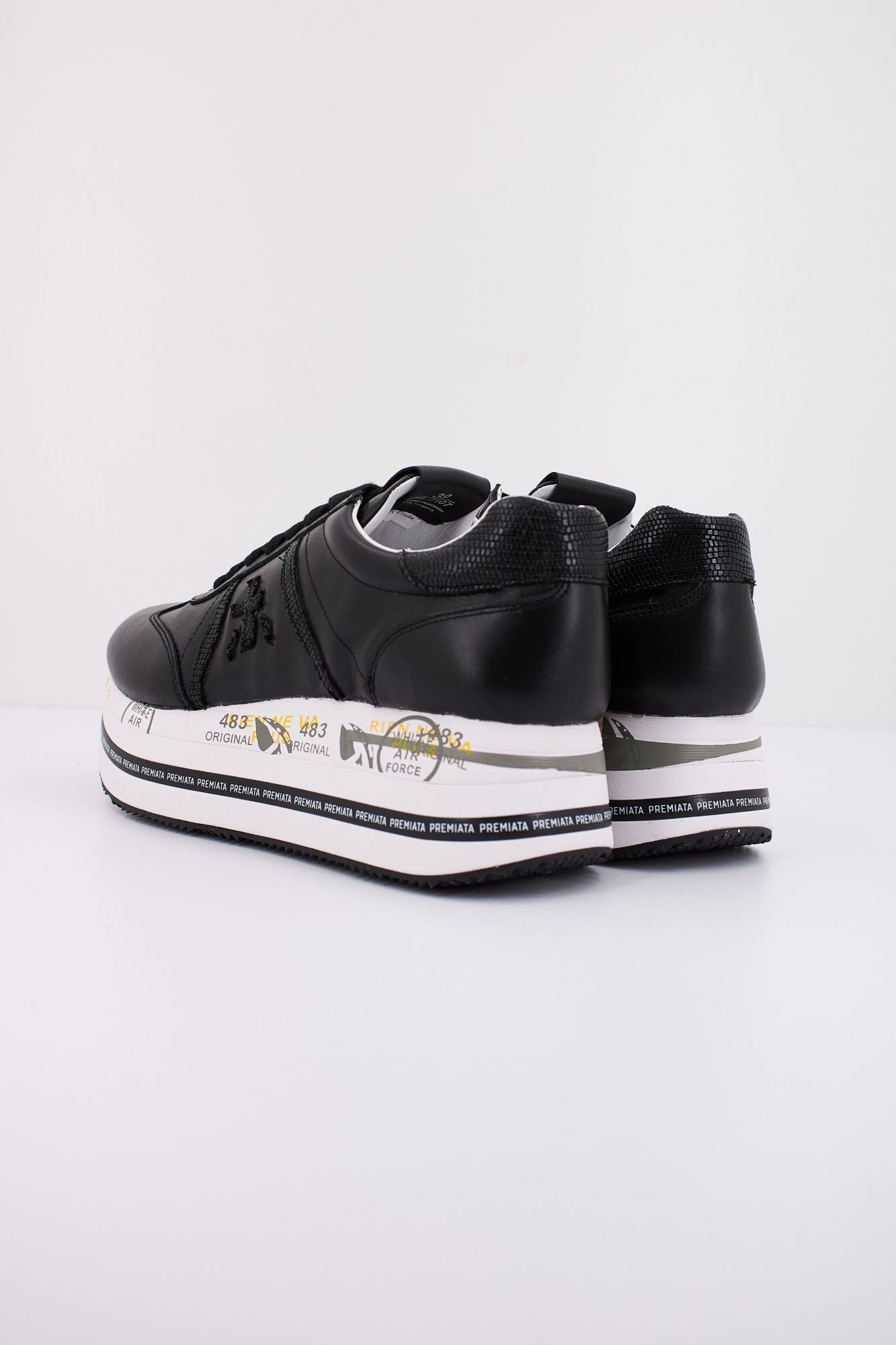 PREMIATA BETH 7107 en color NEGRO (4)