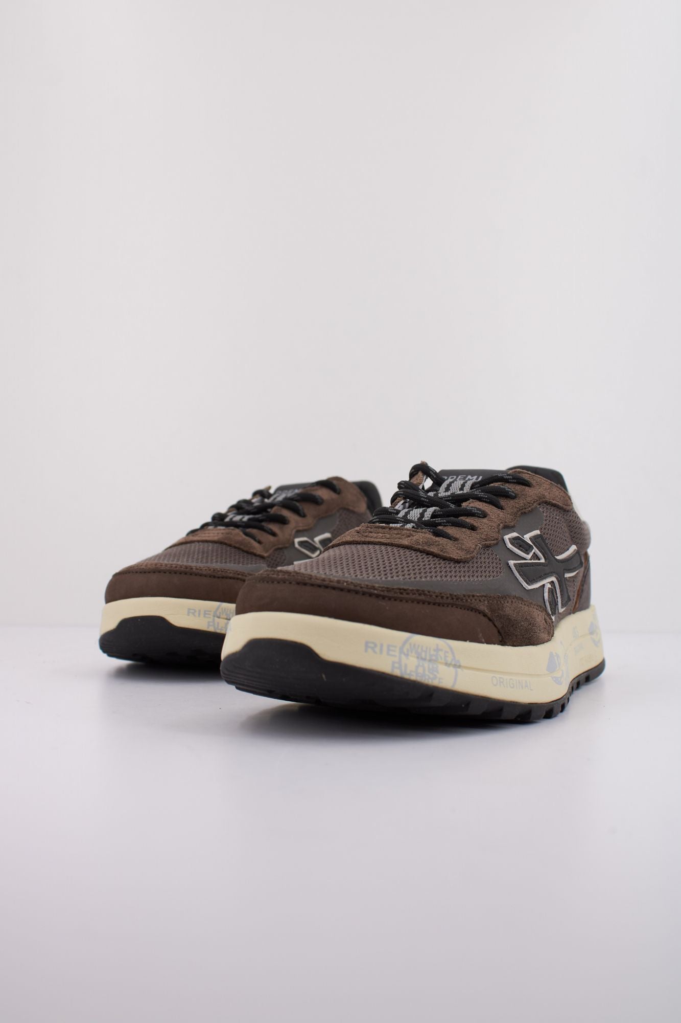 PREMIATA NOUS 7725 en color NEGRO (2)