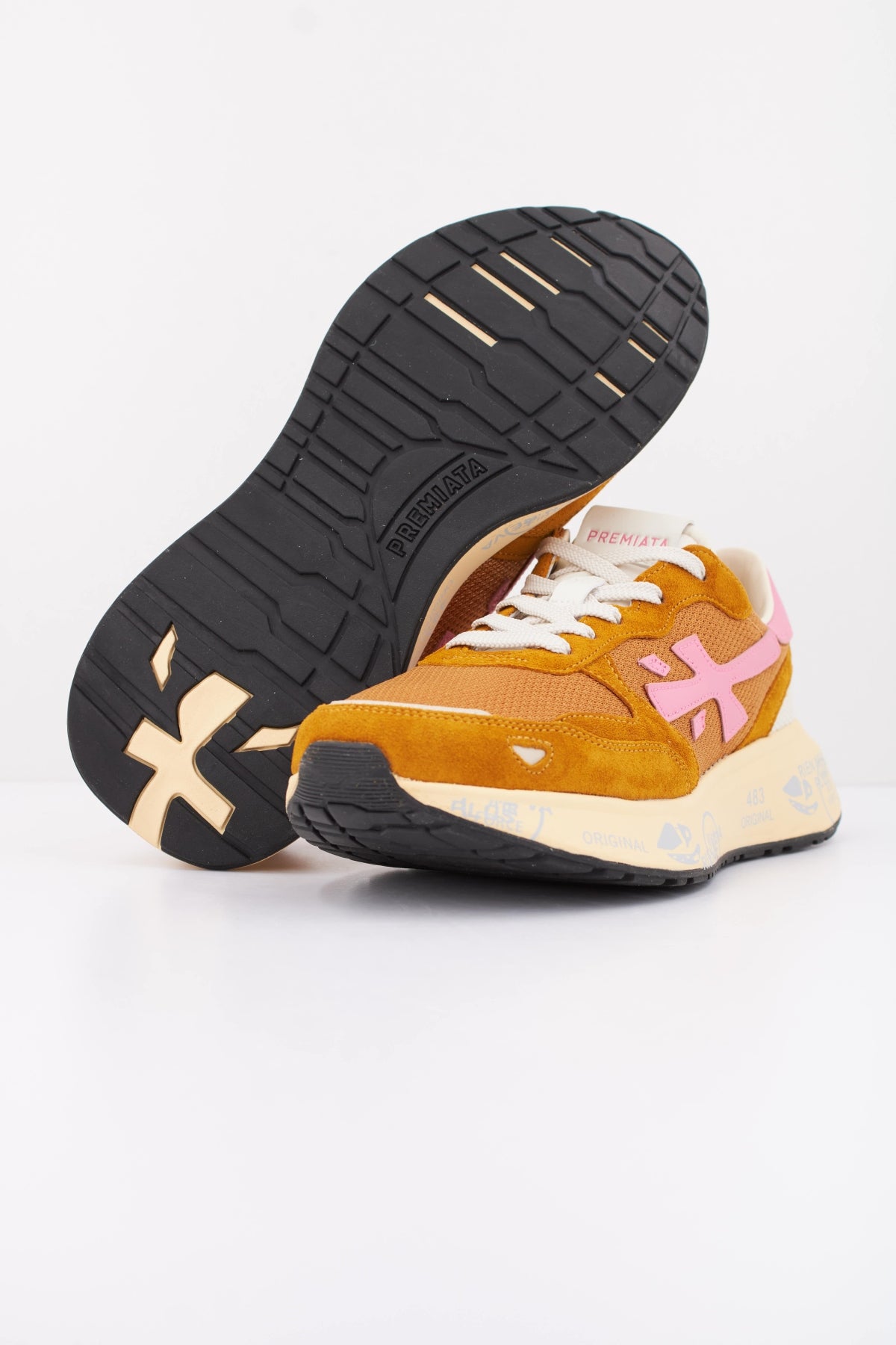 PREMIATA LAURYN en color AMARILLO (5)