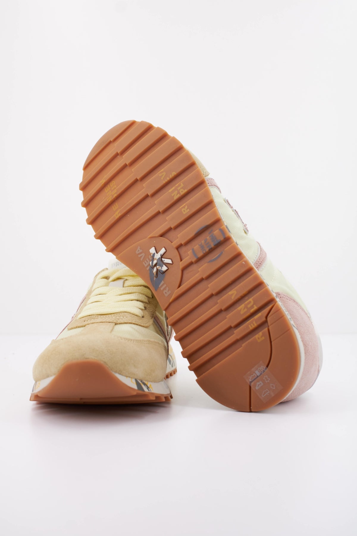 PREMIATA LUCYD 8141 en color AMARILLO (5)