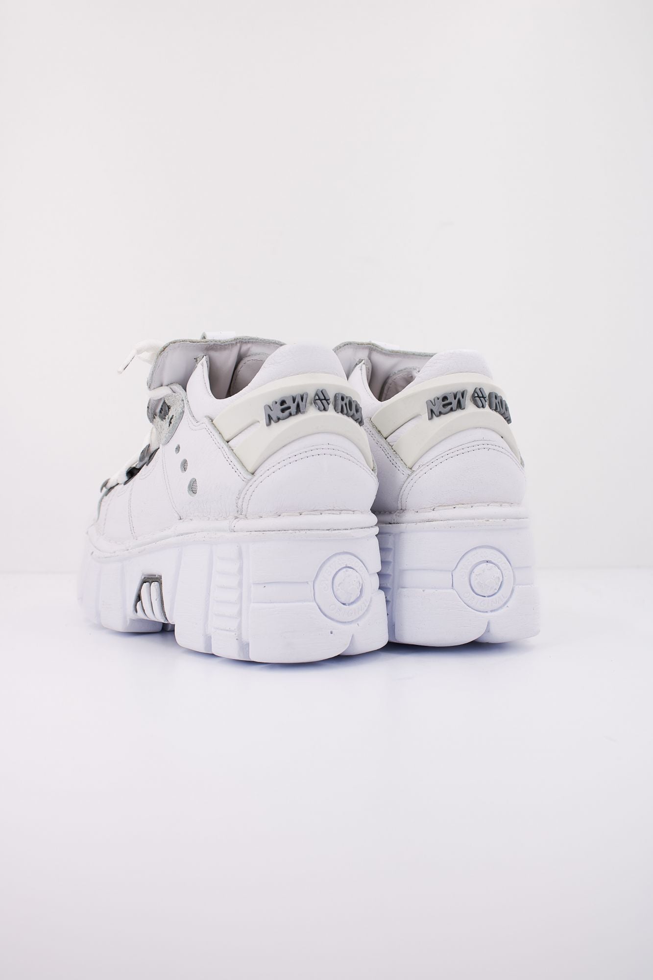 NEW ROCK ANKLE BOOT en color BLANCO (4)