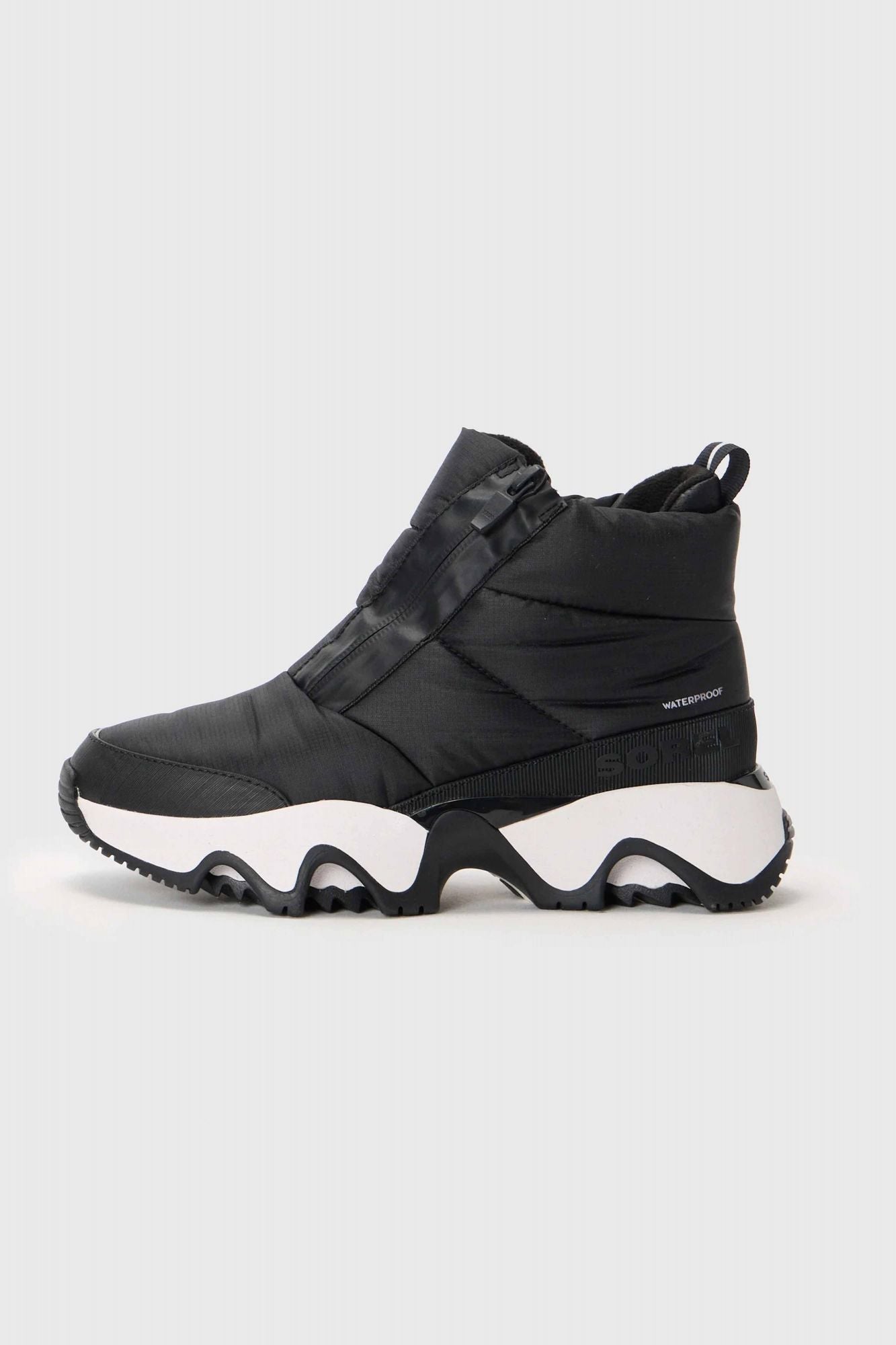 SOREL KINETIC IMPACT PUFFY ZIP en color NEGRO (1)
