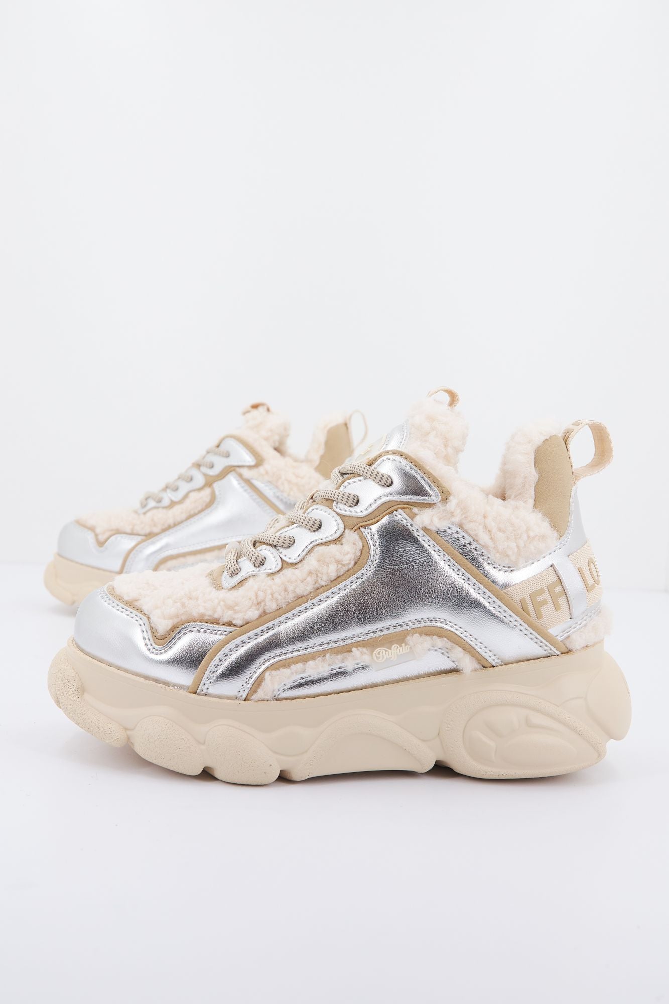 BUFFALO CLD CHAI WARM en color PLATA (1)