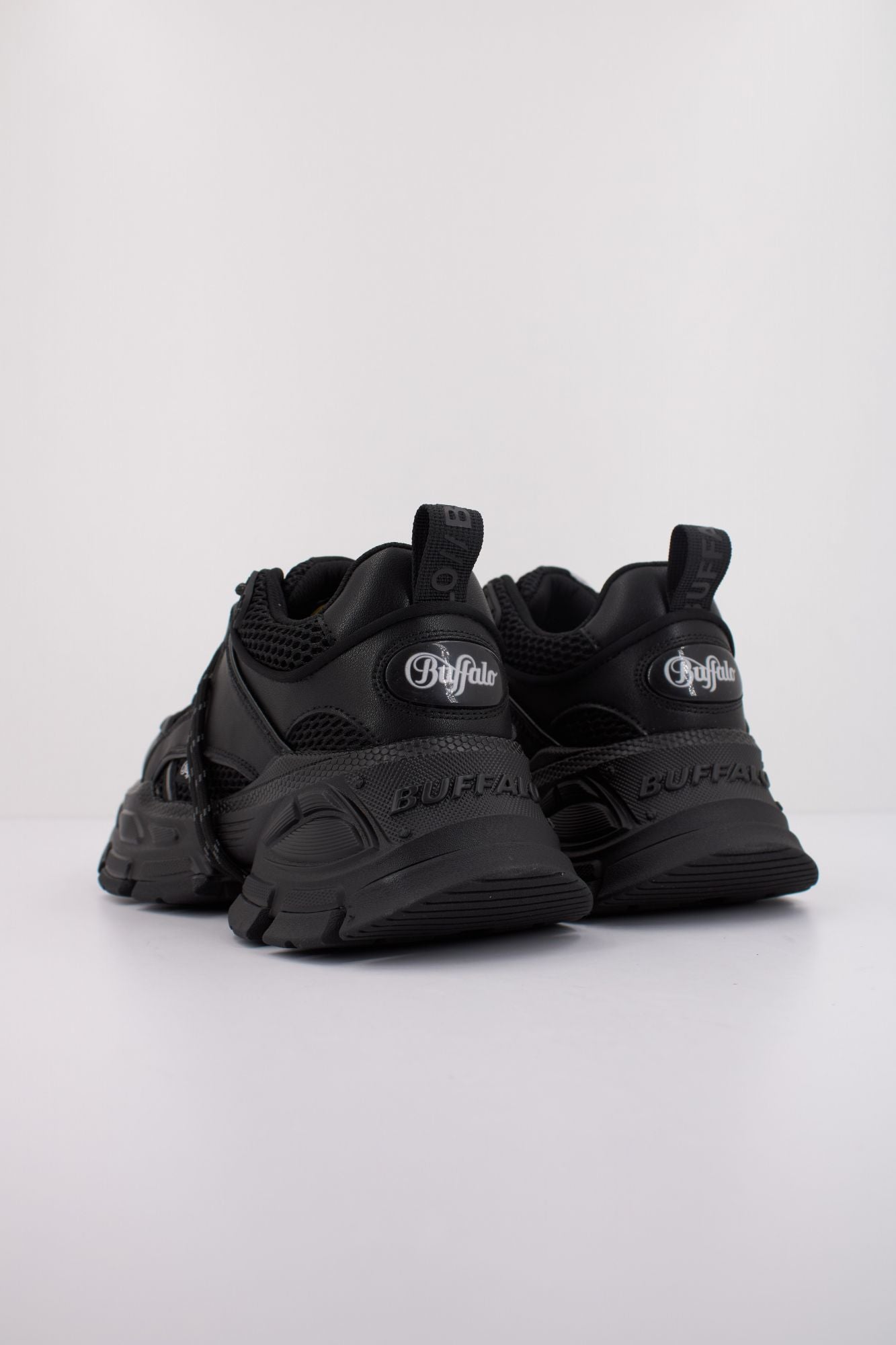 BUFFALO SATURN LACE en color NEGRO (4)
