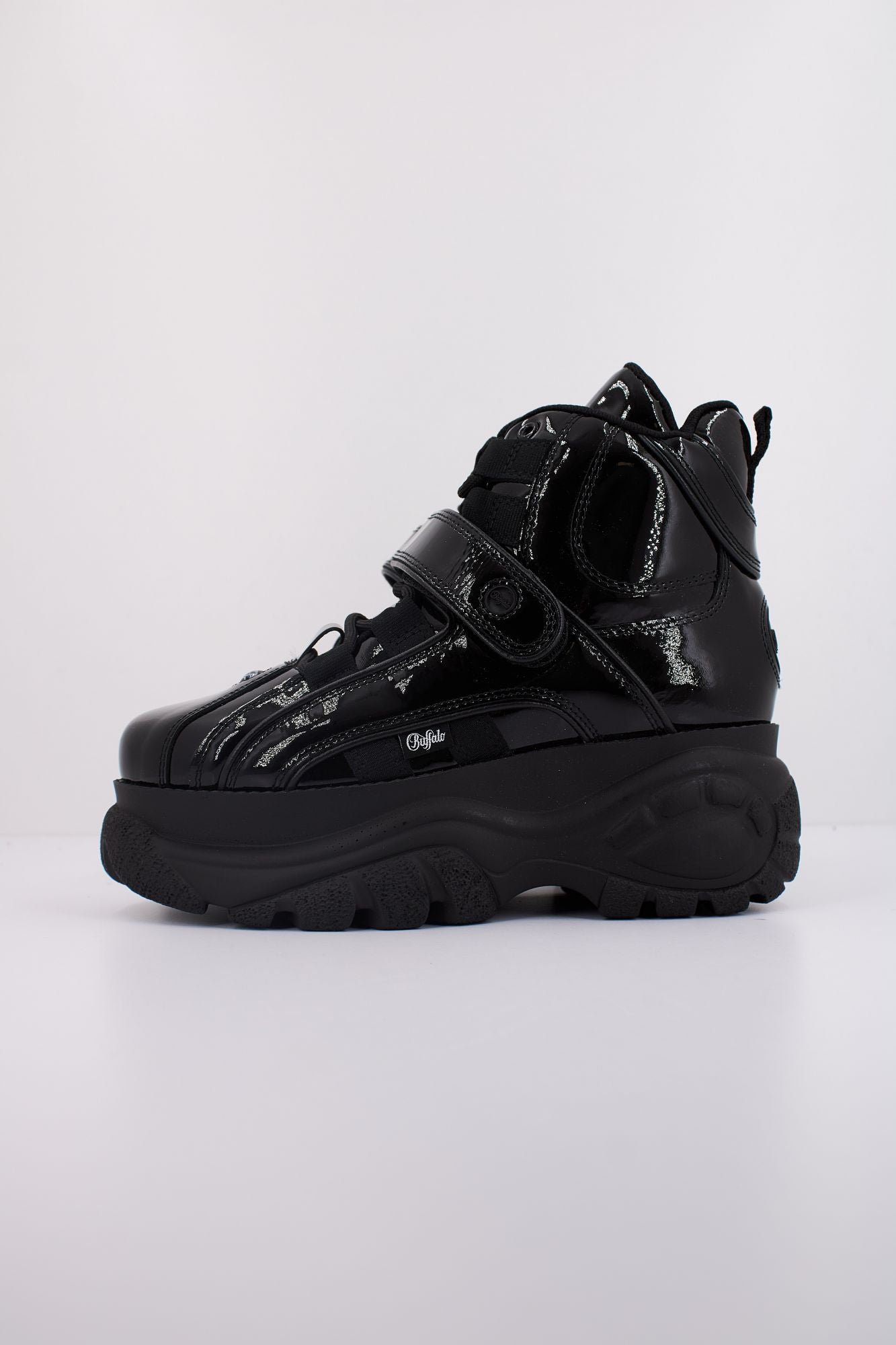 BUFFALO CALF LTP en color NEGRO (1)