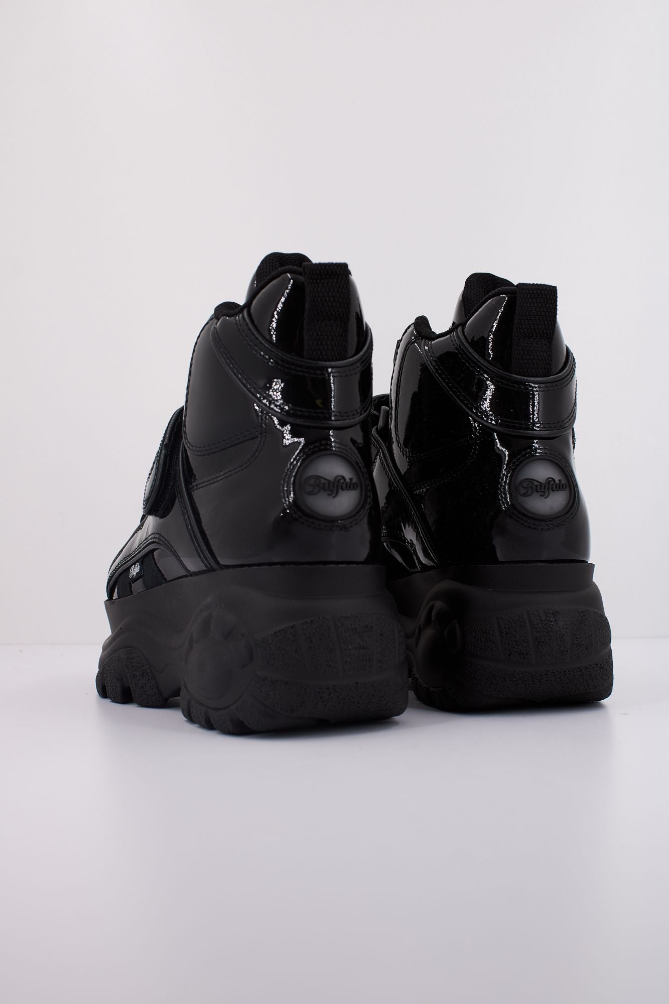 BUFFALO CALF LTP en color NEGRO (4)