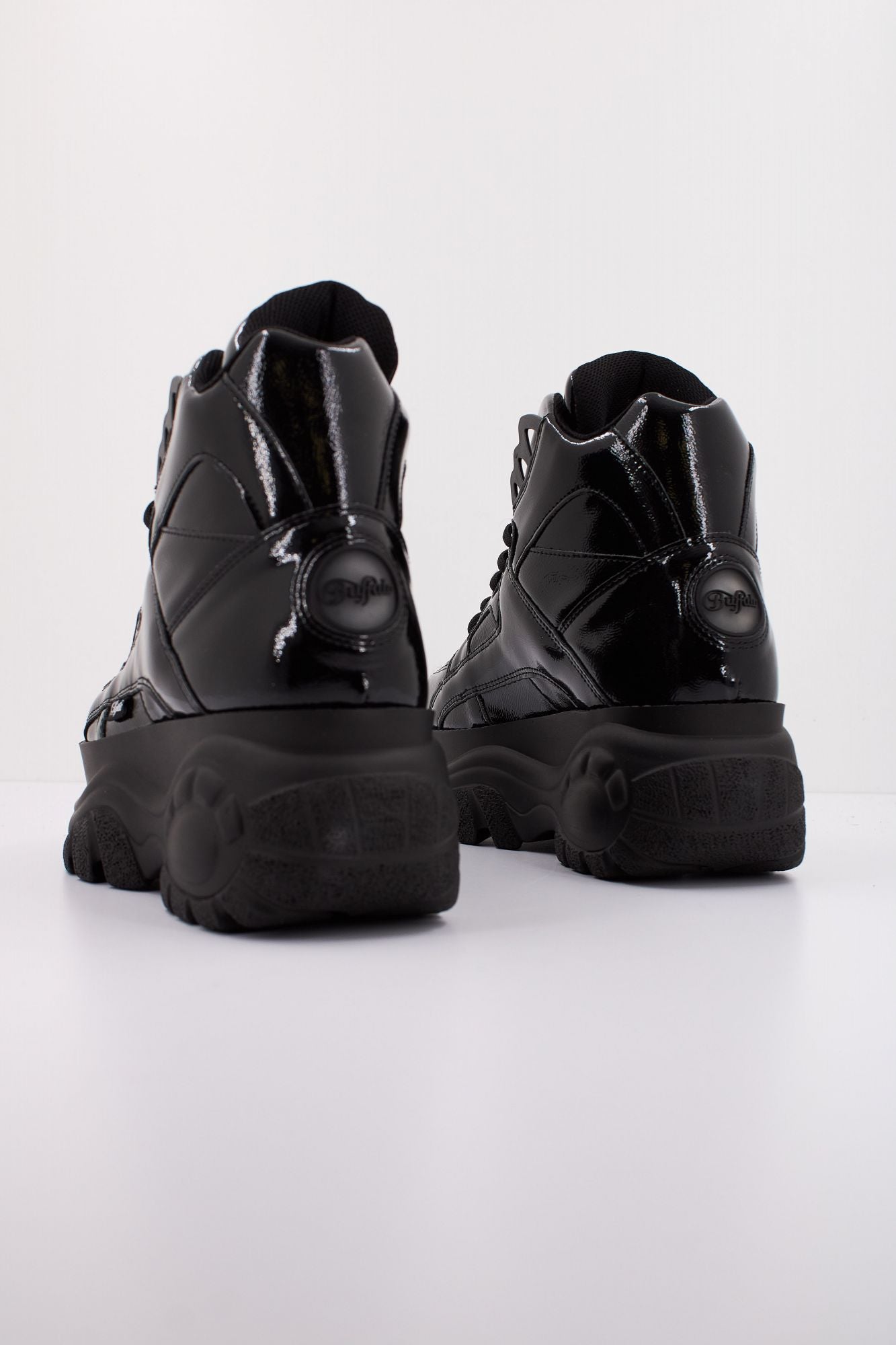 BUFFALO 1340-14 2.0 en color NEGRO (4)